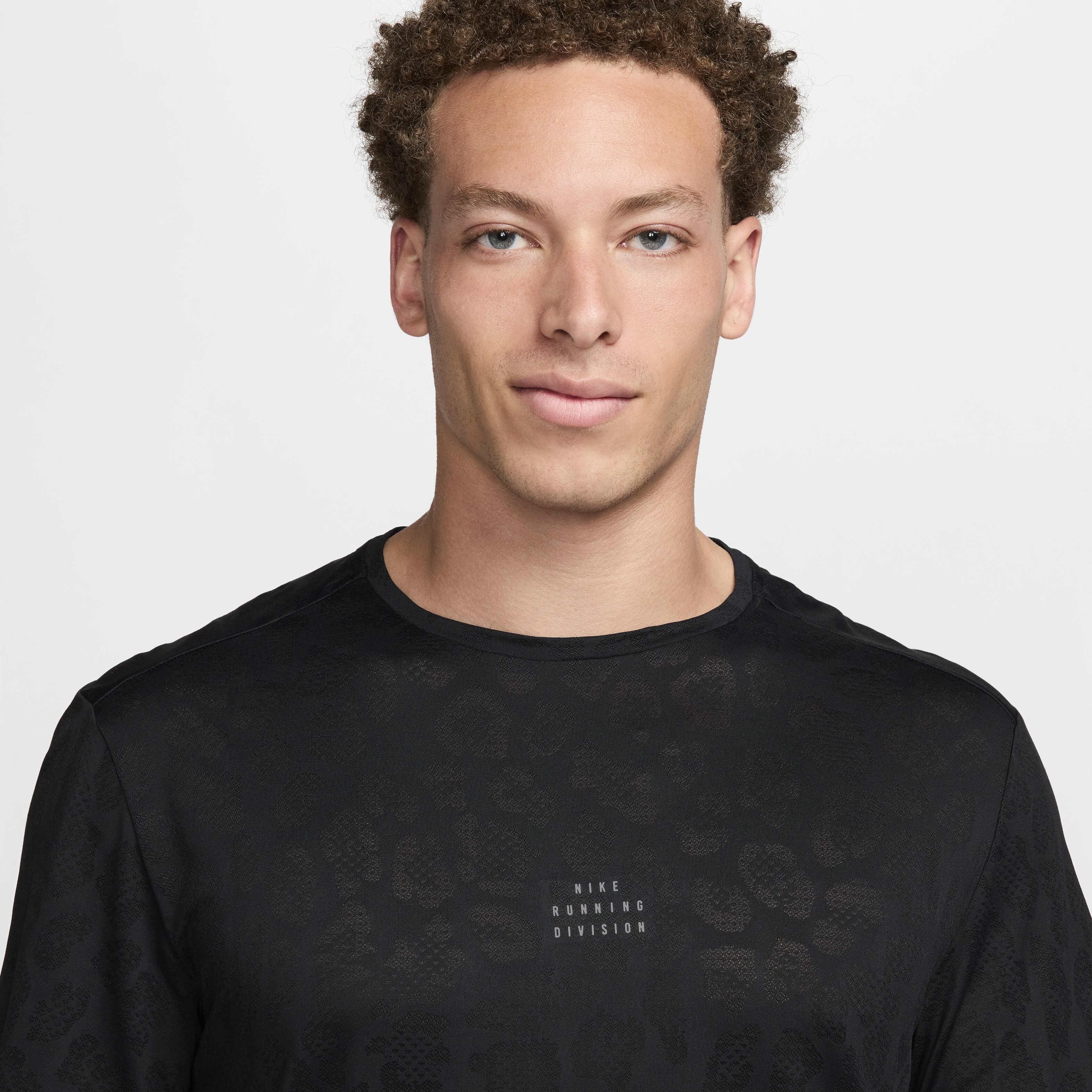 نايكي رايز 365 رانينج ديفجن image number 2