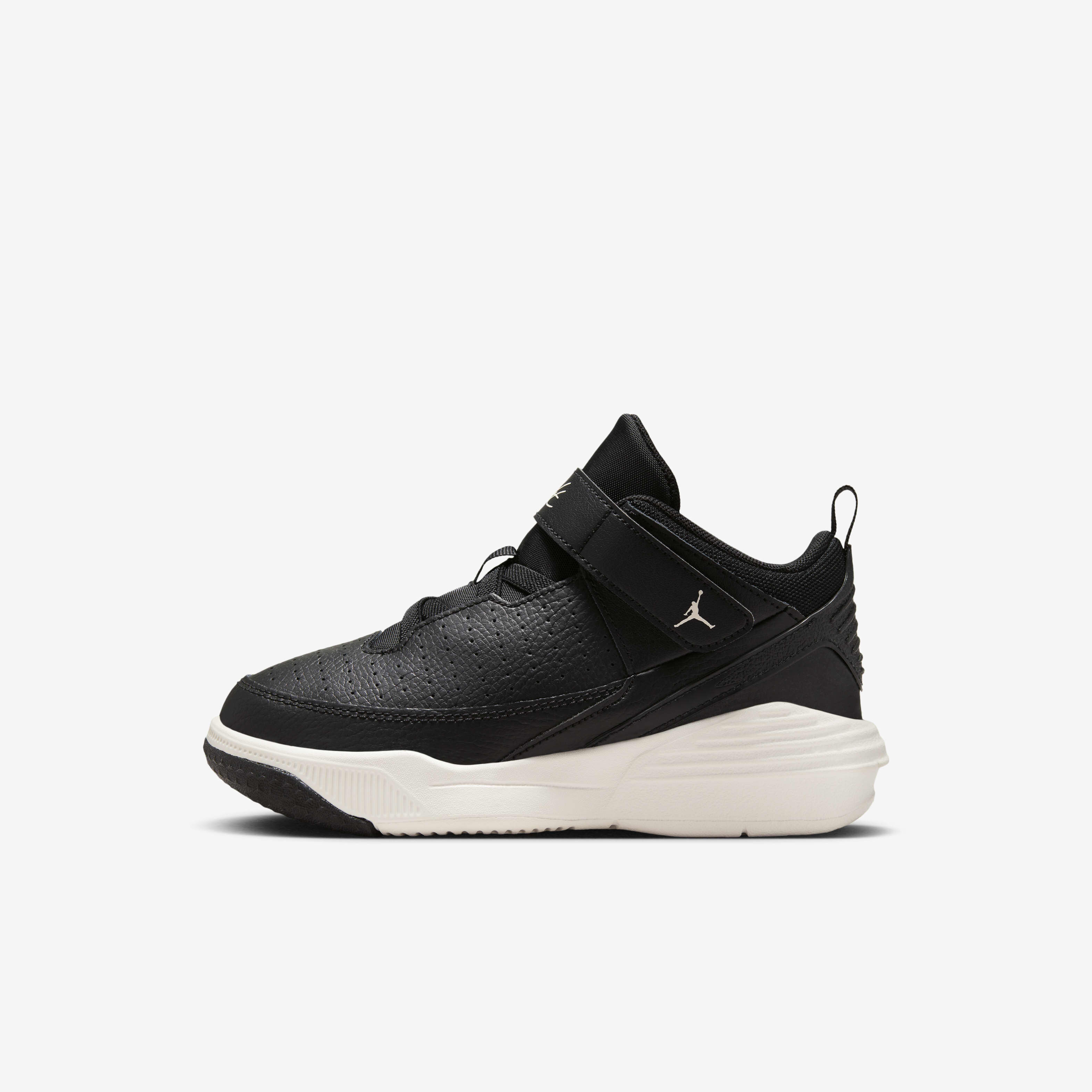 Buy Jordan Max Aura 5 Younger Kids Shoes Black Phantom Nike UAE Official