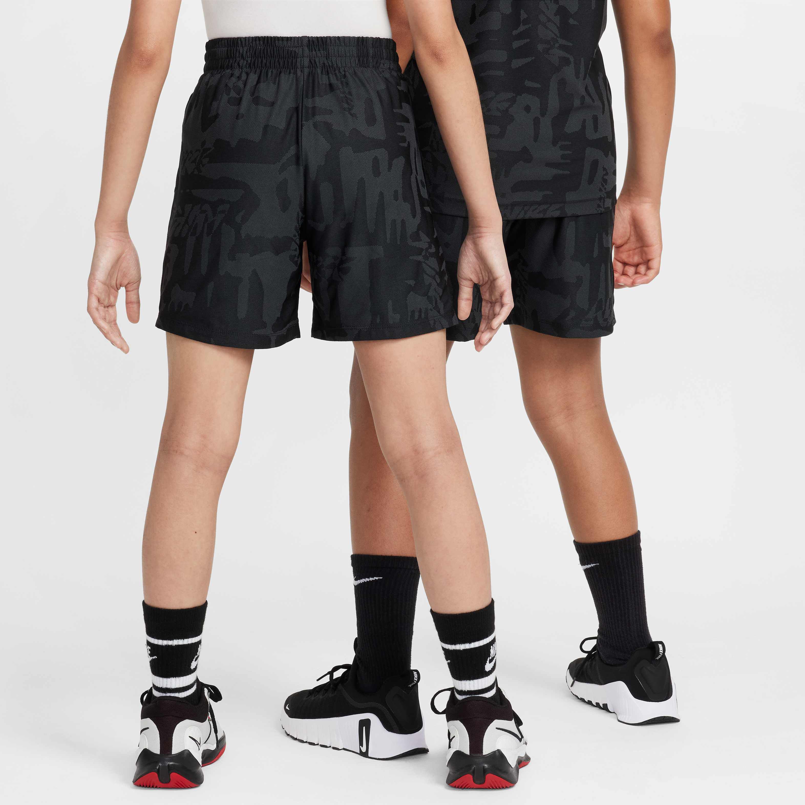 نايكي مالتي image number 1