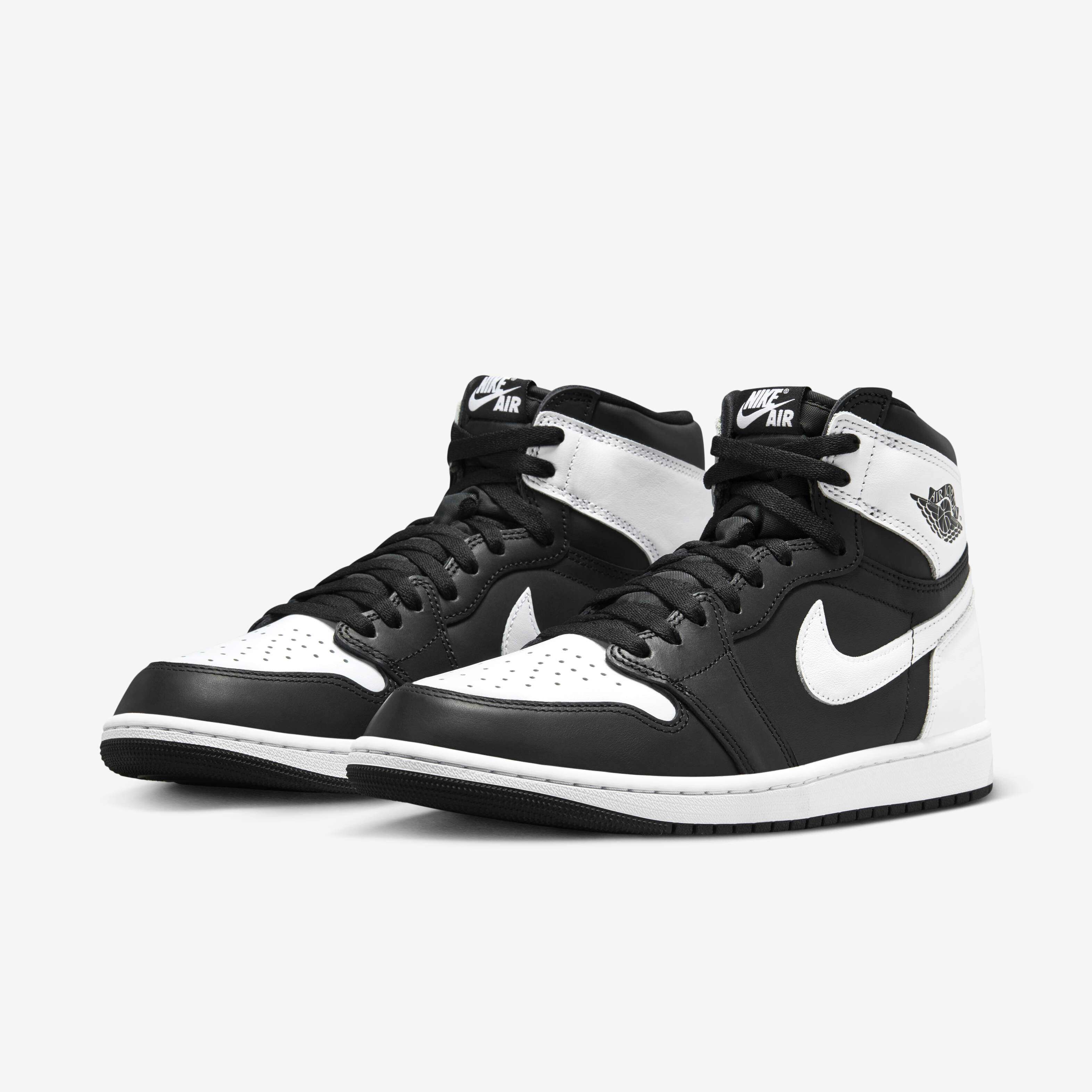 Buy Air Jordan 1 Retro High OG Men s Shoes Nike UAE Official