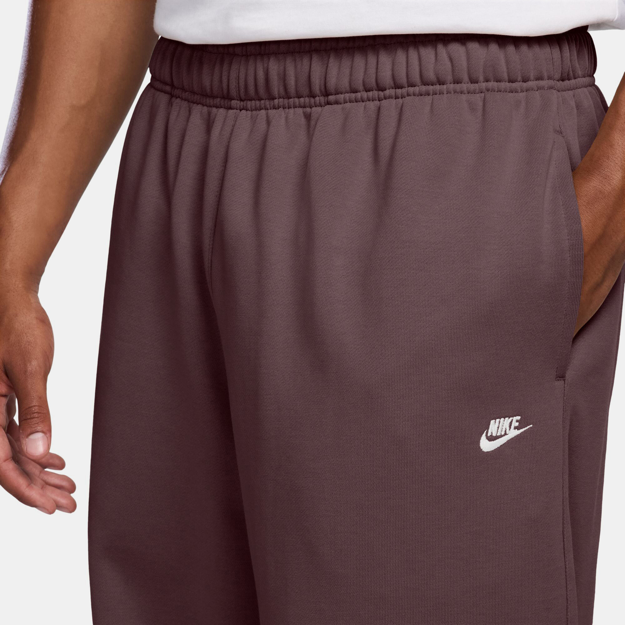 Nike Sportswear Club image number 2