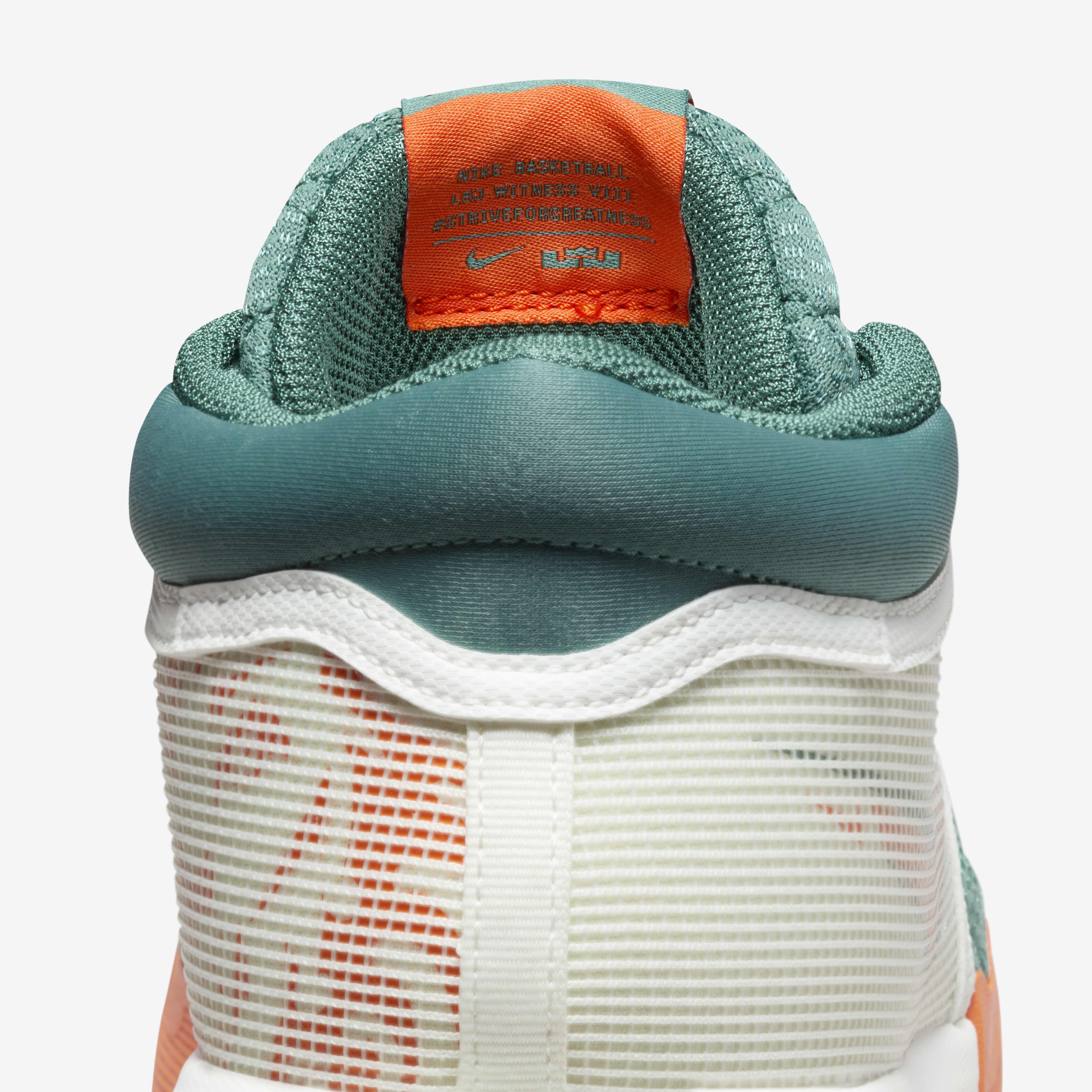 LeBron Witness 8 image number 8