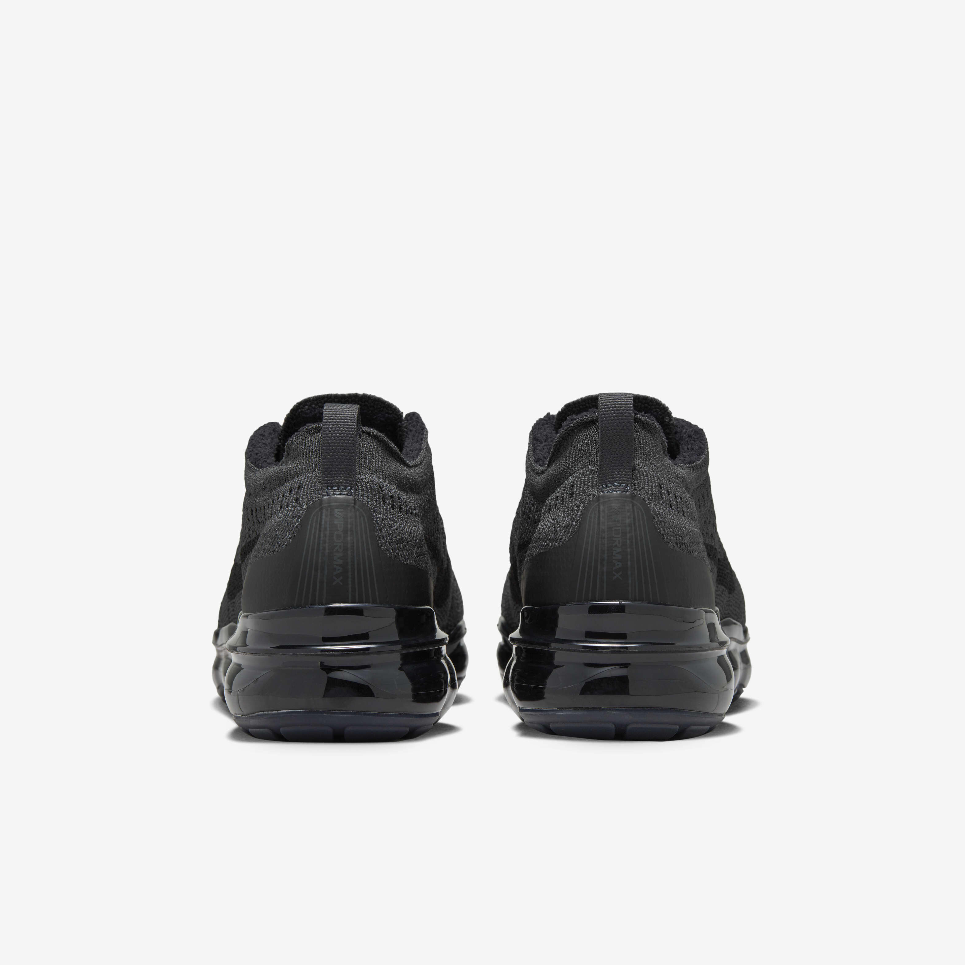 New all black vapormax top