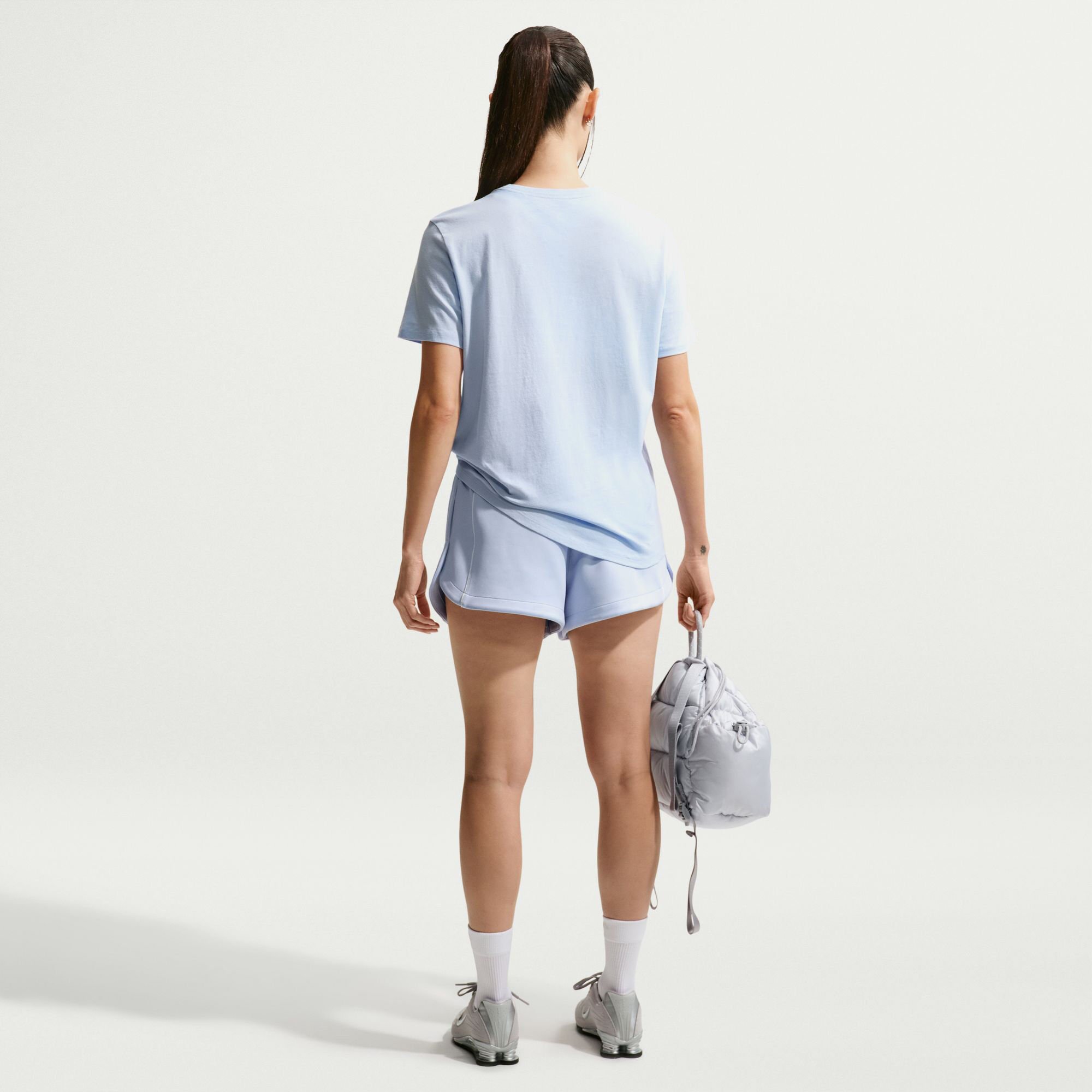 نايكي سبورتسوير اسينشالز image number 1