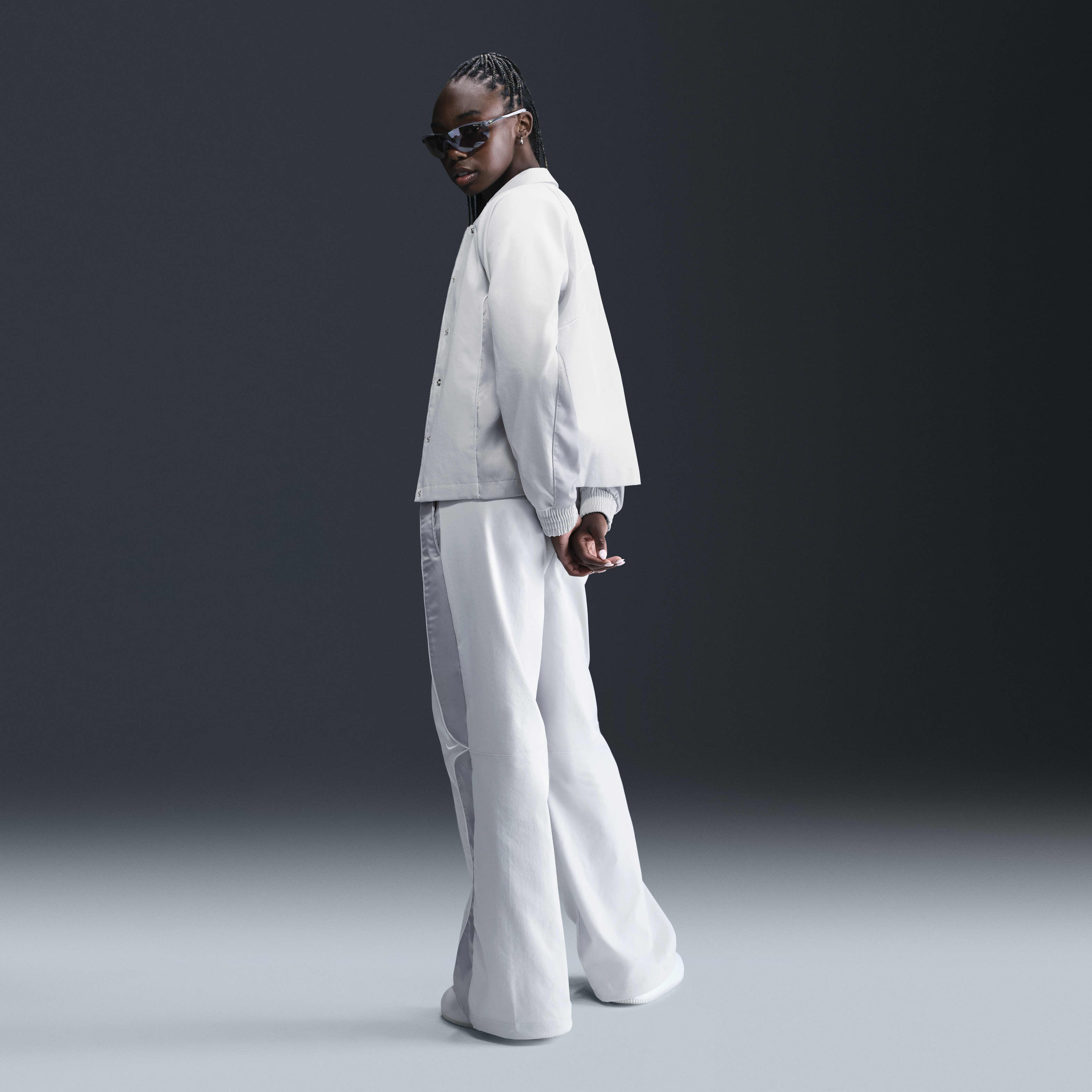 نايكي سبورتسوير image number 3