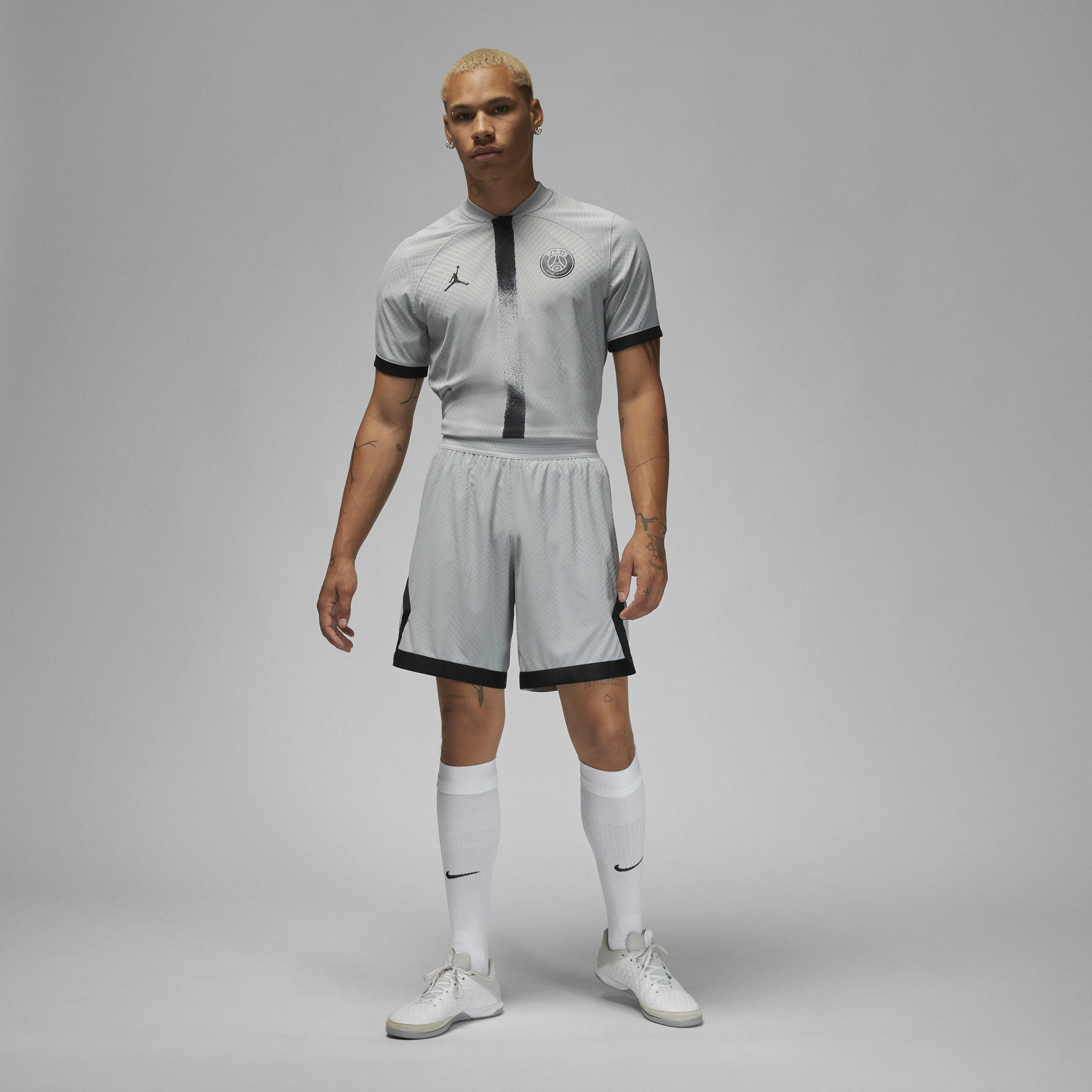 Paris Saint-Germain 2022/23 Match Away image number 5