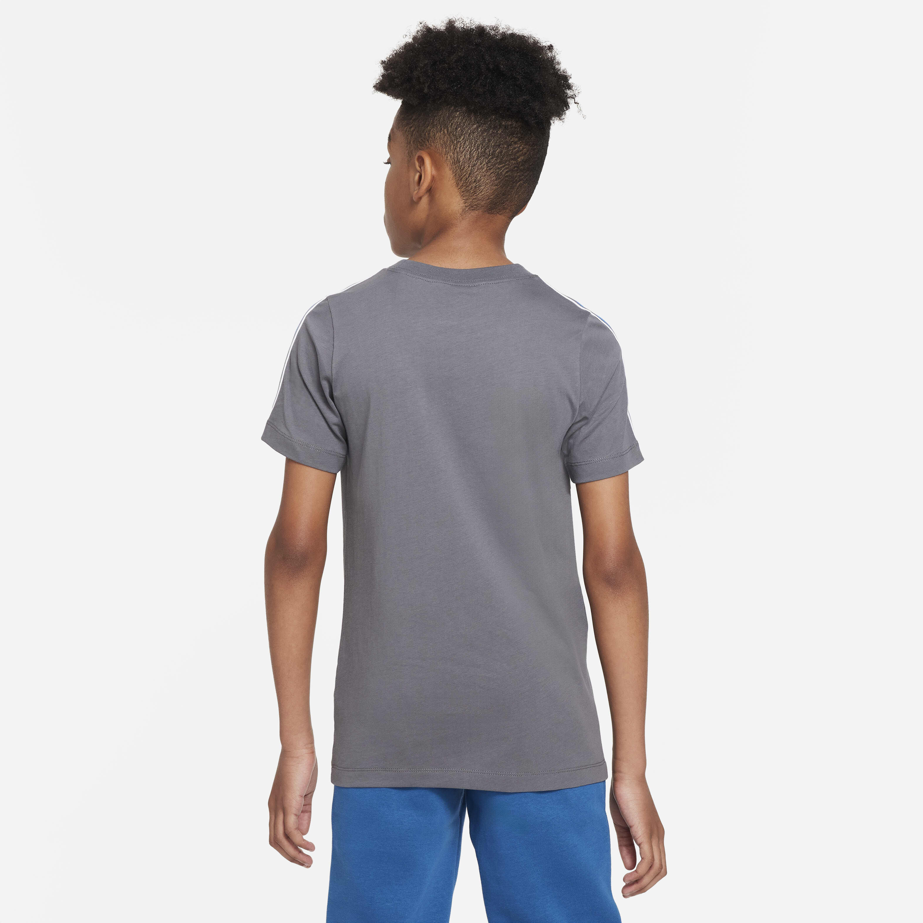 Nike Sportswear Repeat image number 1