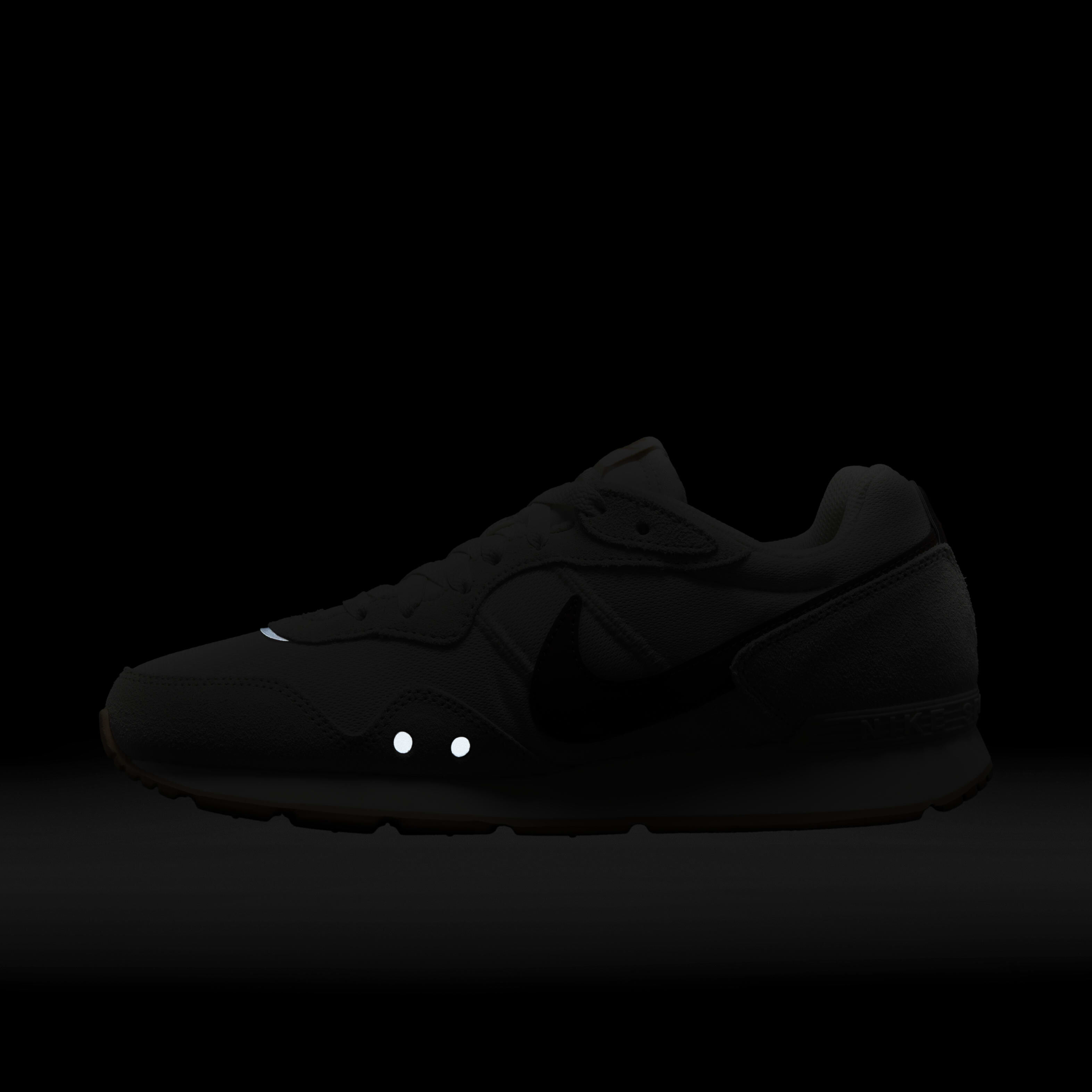 Nike Venture Runner image number 11