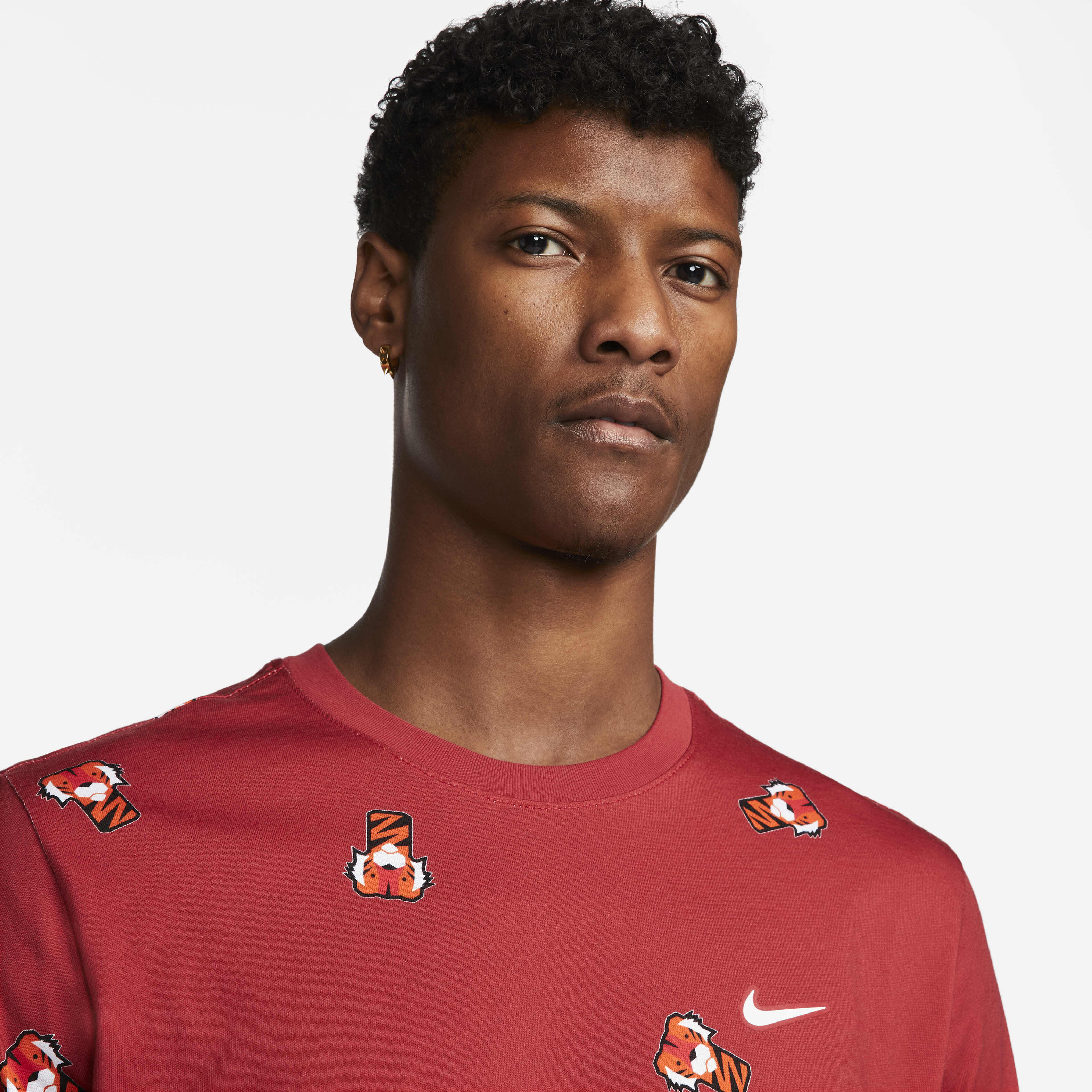 Tiger Woods 'Frank' image number 2