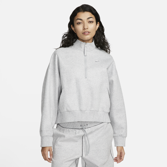 Nike half zip jacket deals