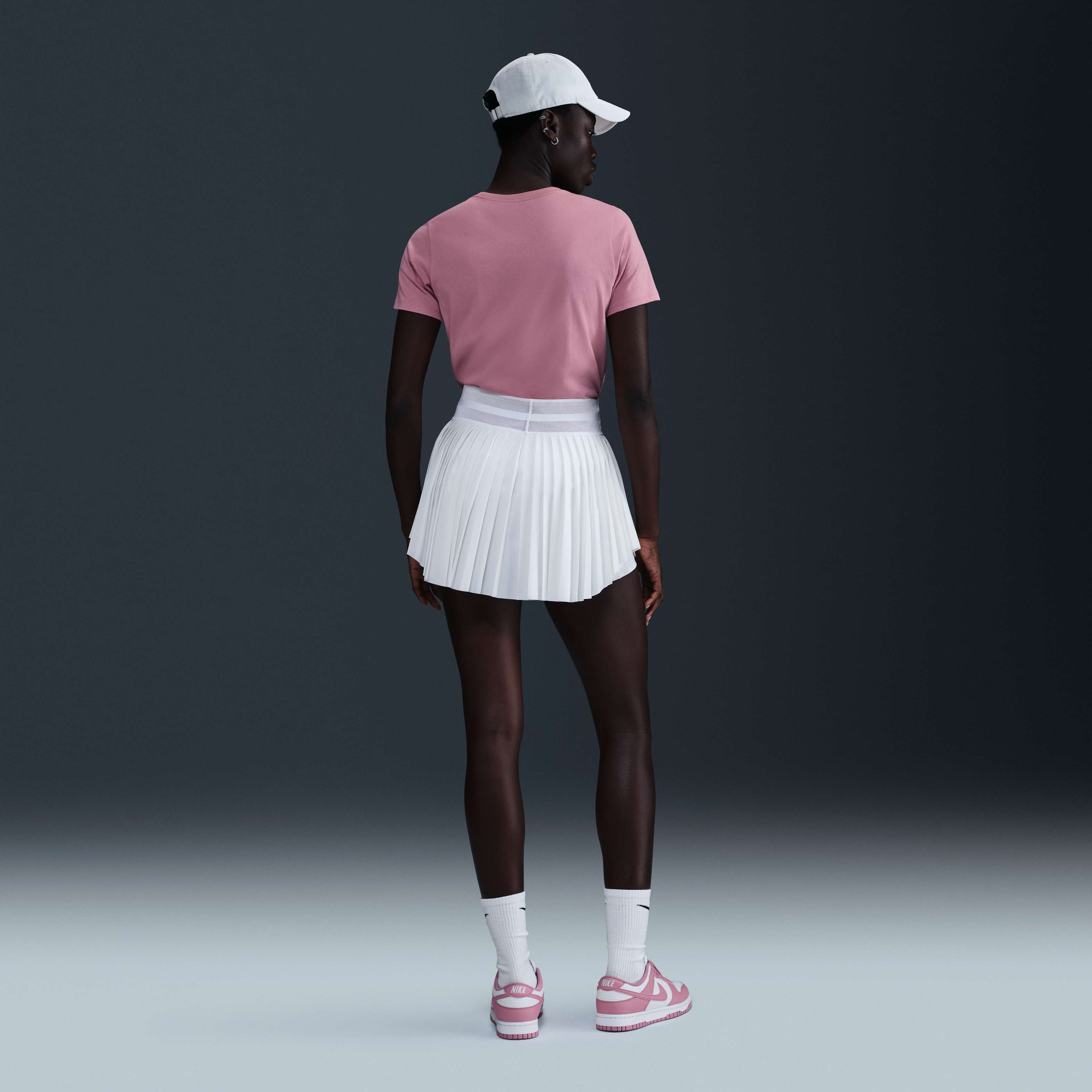 Nike Sportswear Club Essentials image number 4