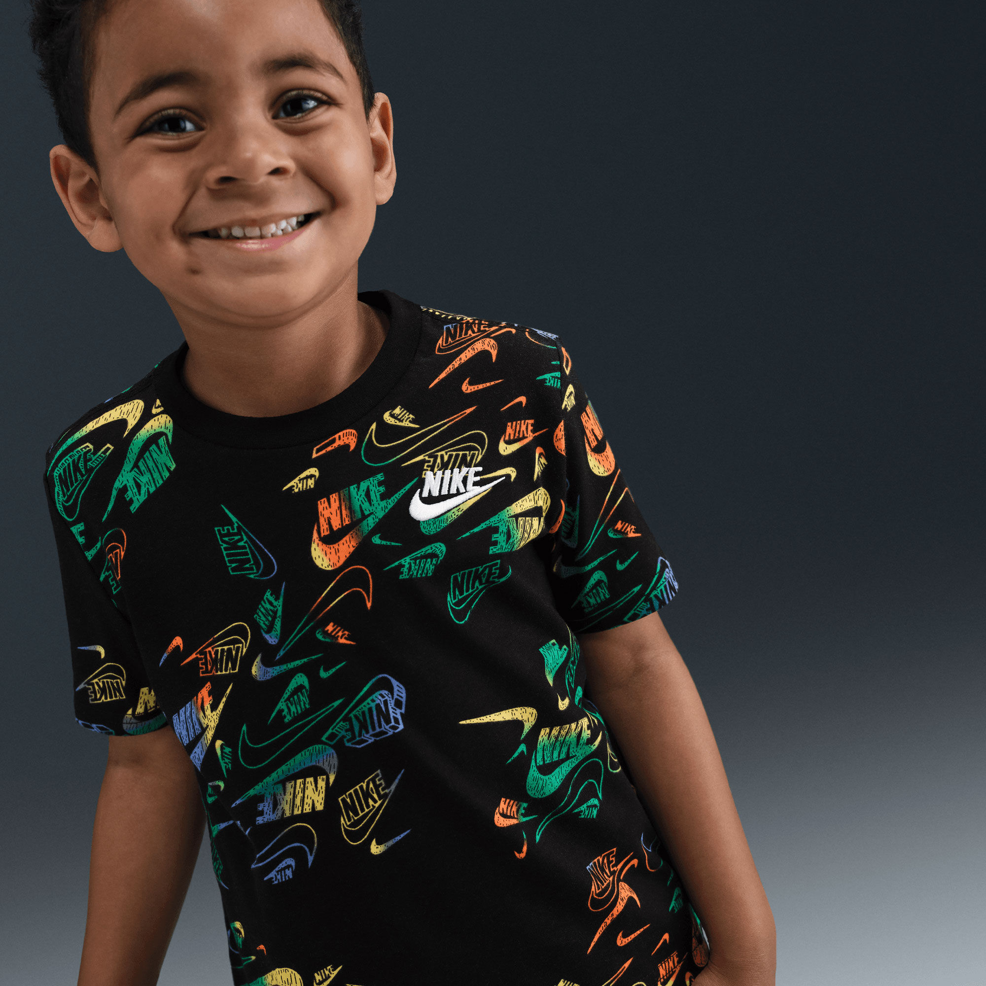 Nike Sportswear image number 2