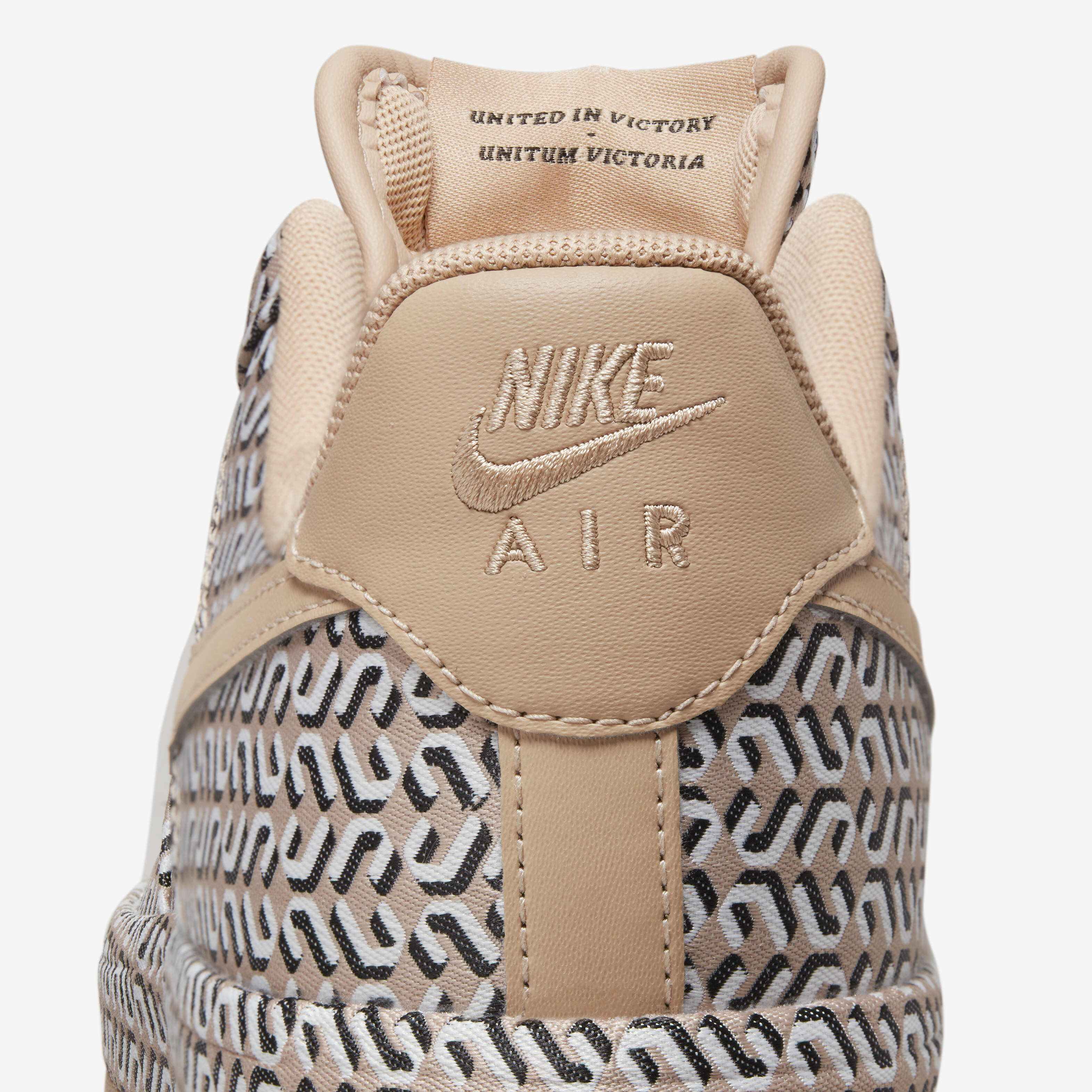 اير فورس 1 LX &times; نايكي يونايتيد image number 8