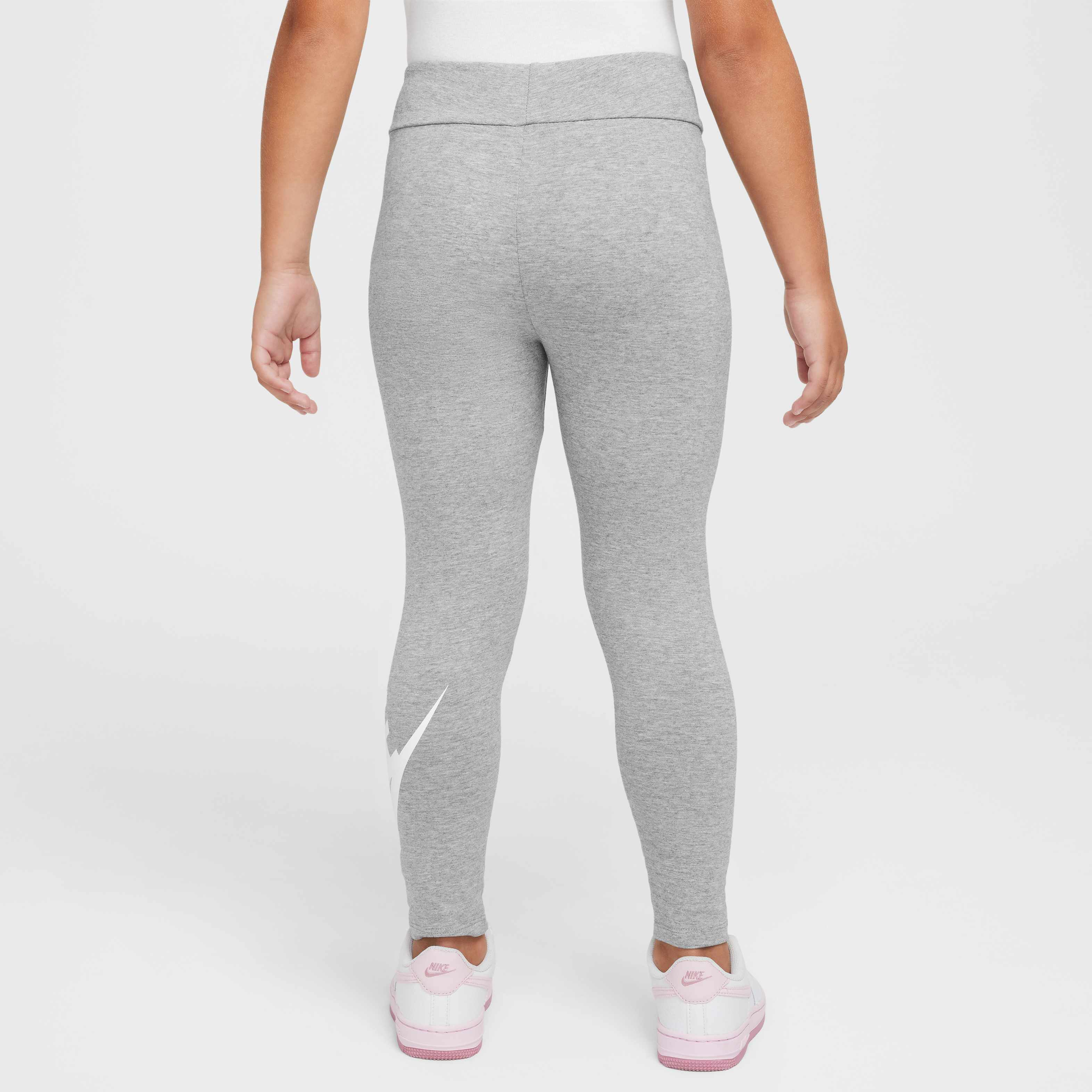 نايكي سبورتسوير كلوب image number 1