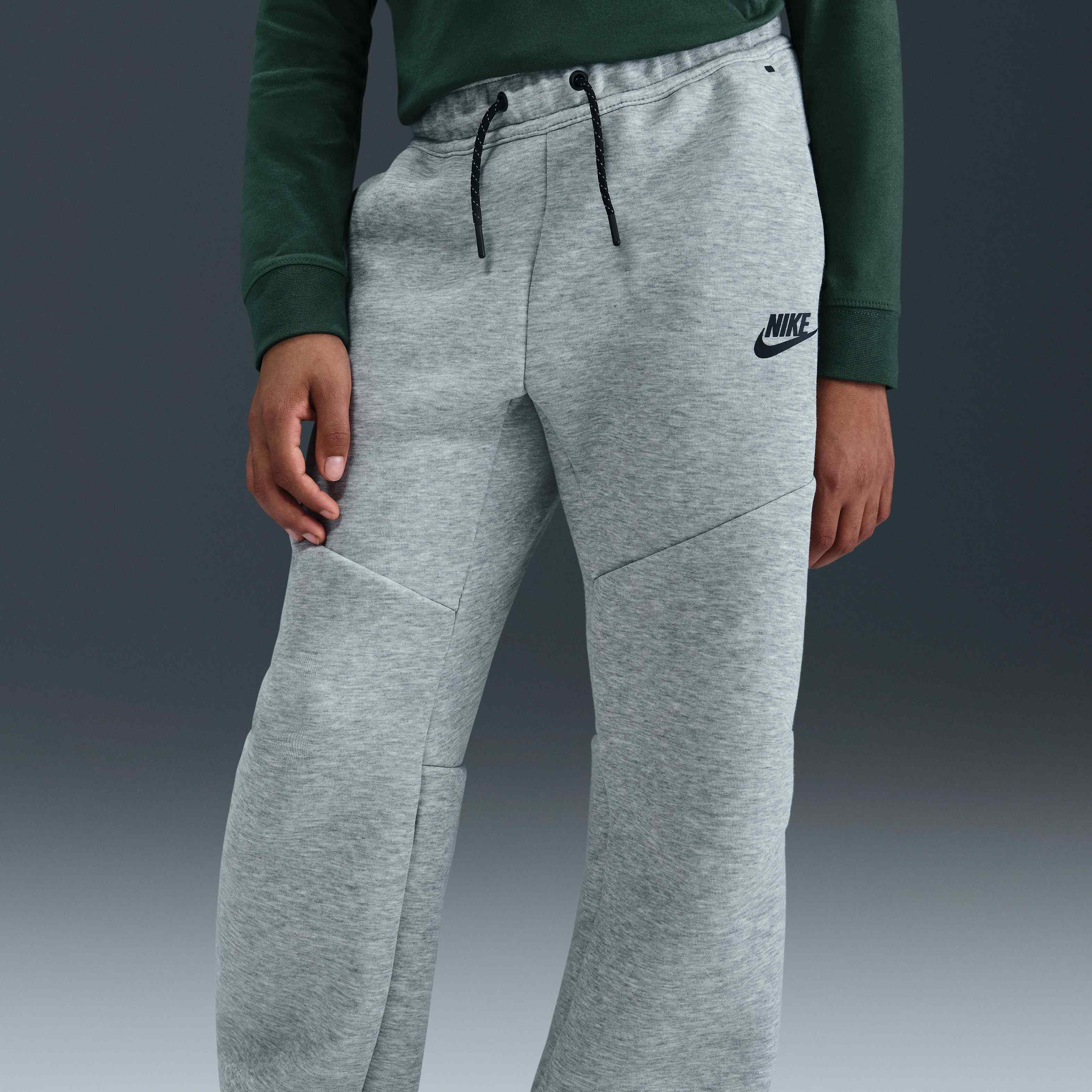 Nike Sportswear Tech Fleece image number 1