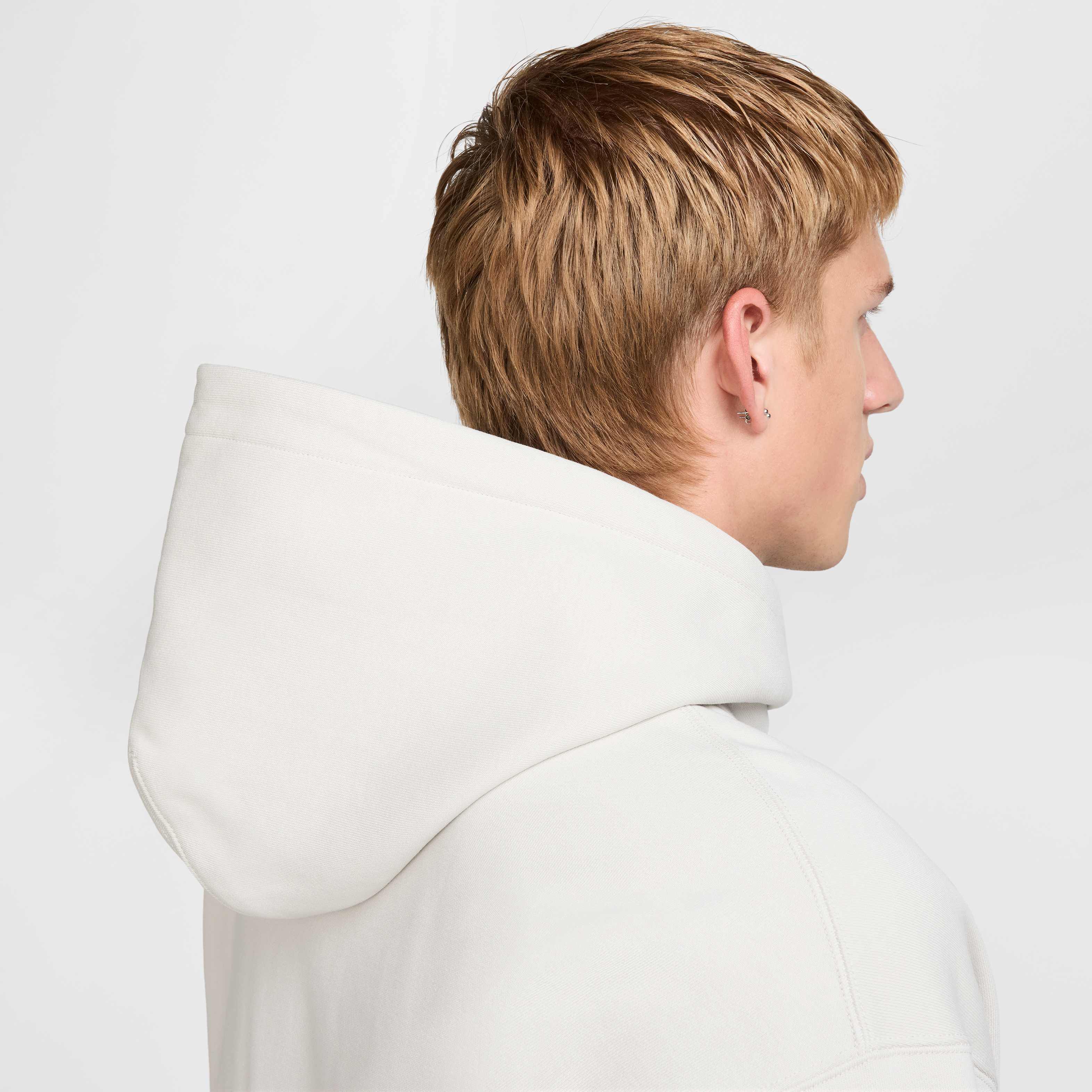 Nike Solo Swoosh image number 5