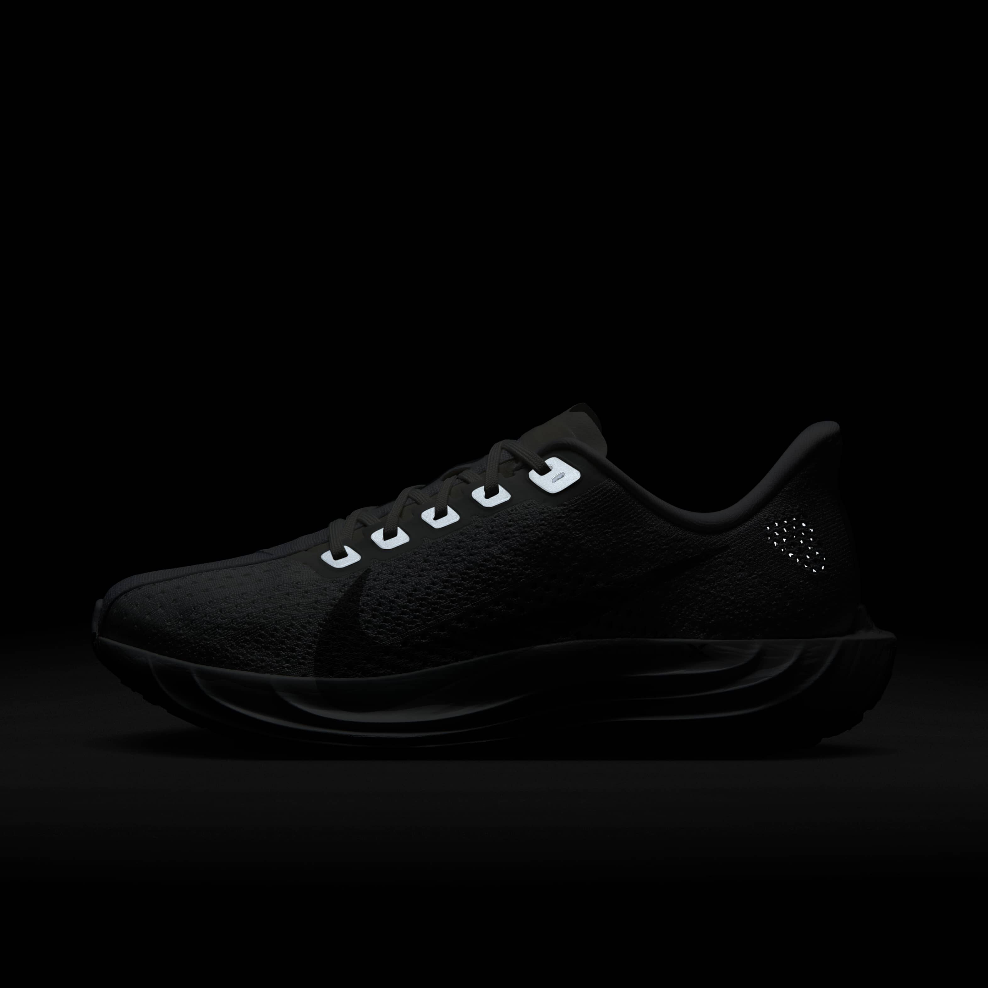 Nike Pegasus Plus image number 10