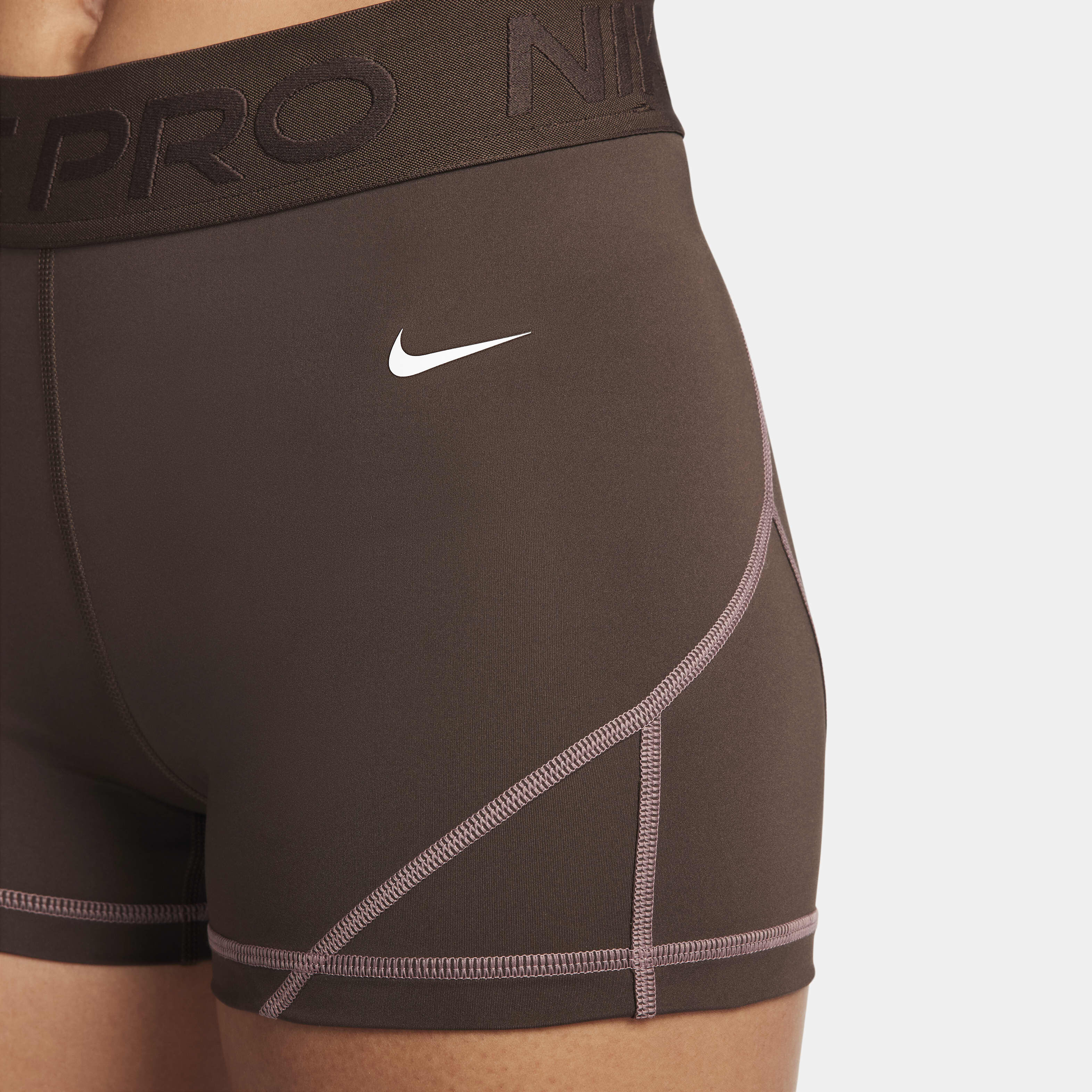 نايكي برو image number 3