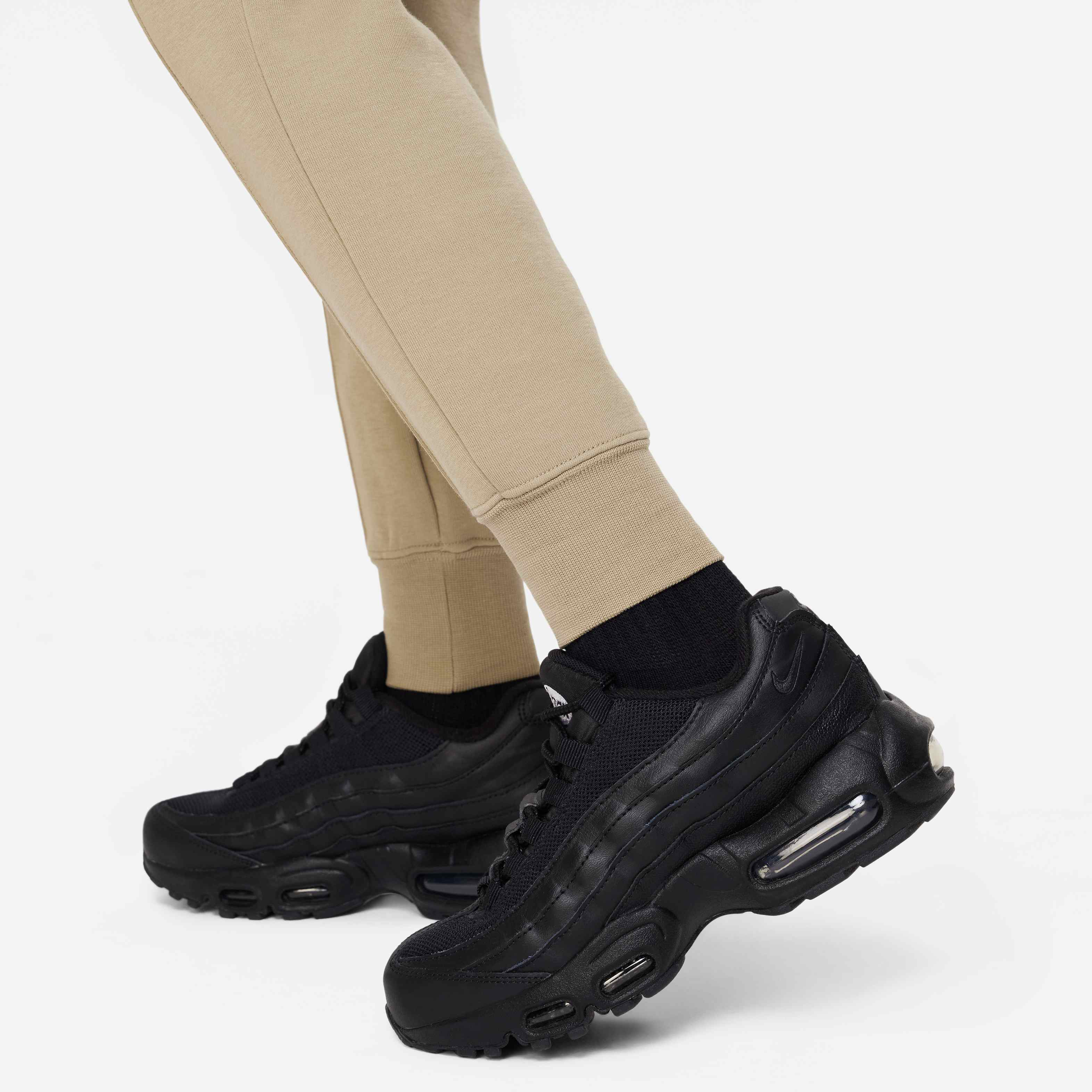 نايكي سبورتسوير تك فليس image number 5