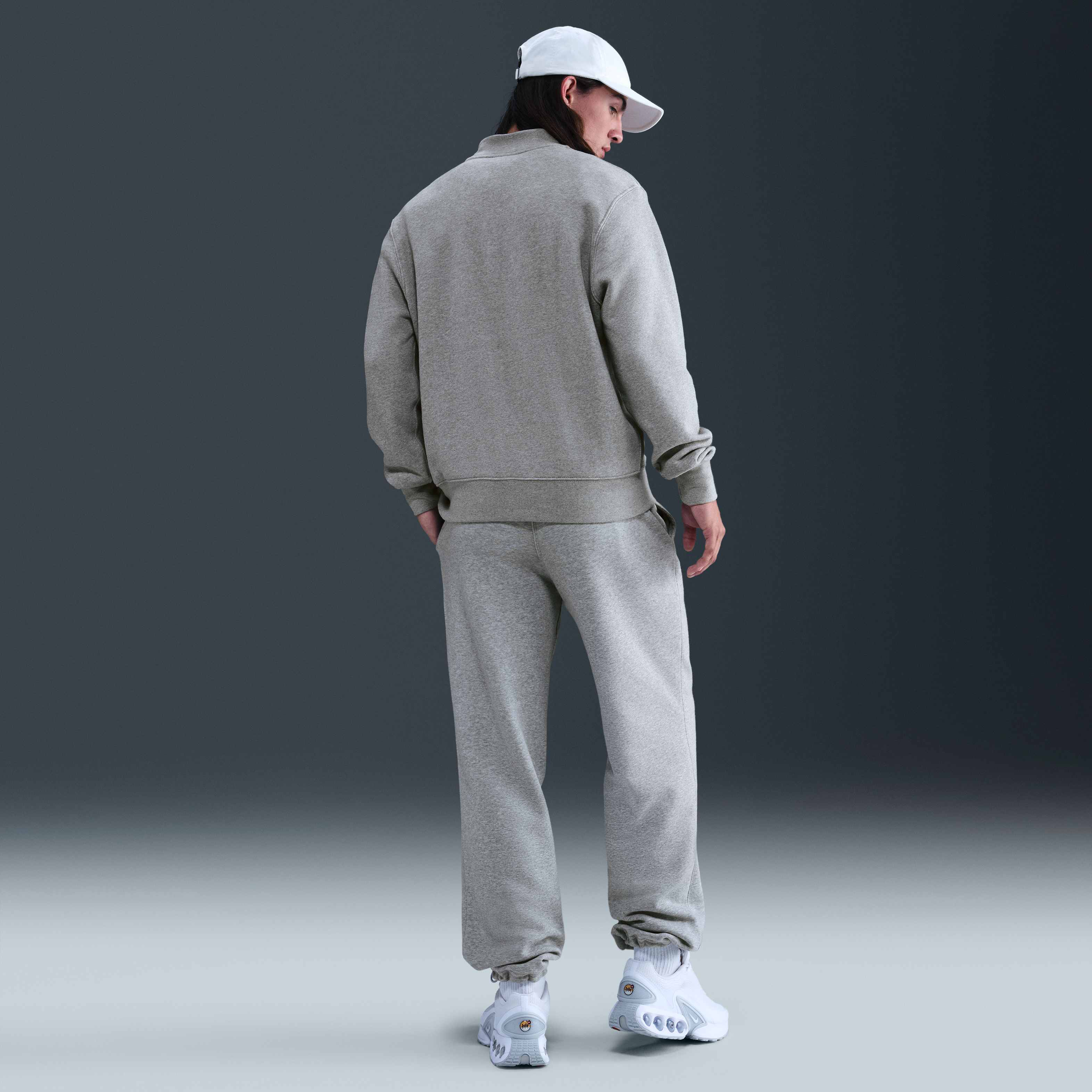 Nike Sportswear Club image number 4