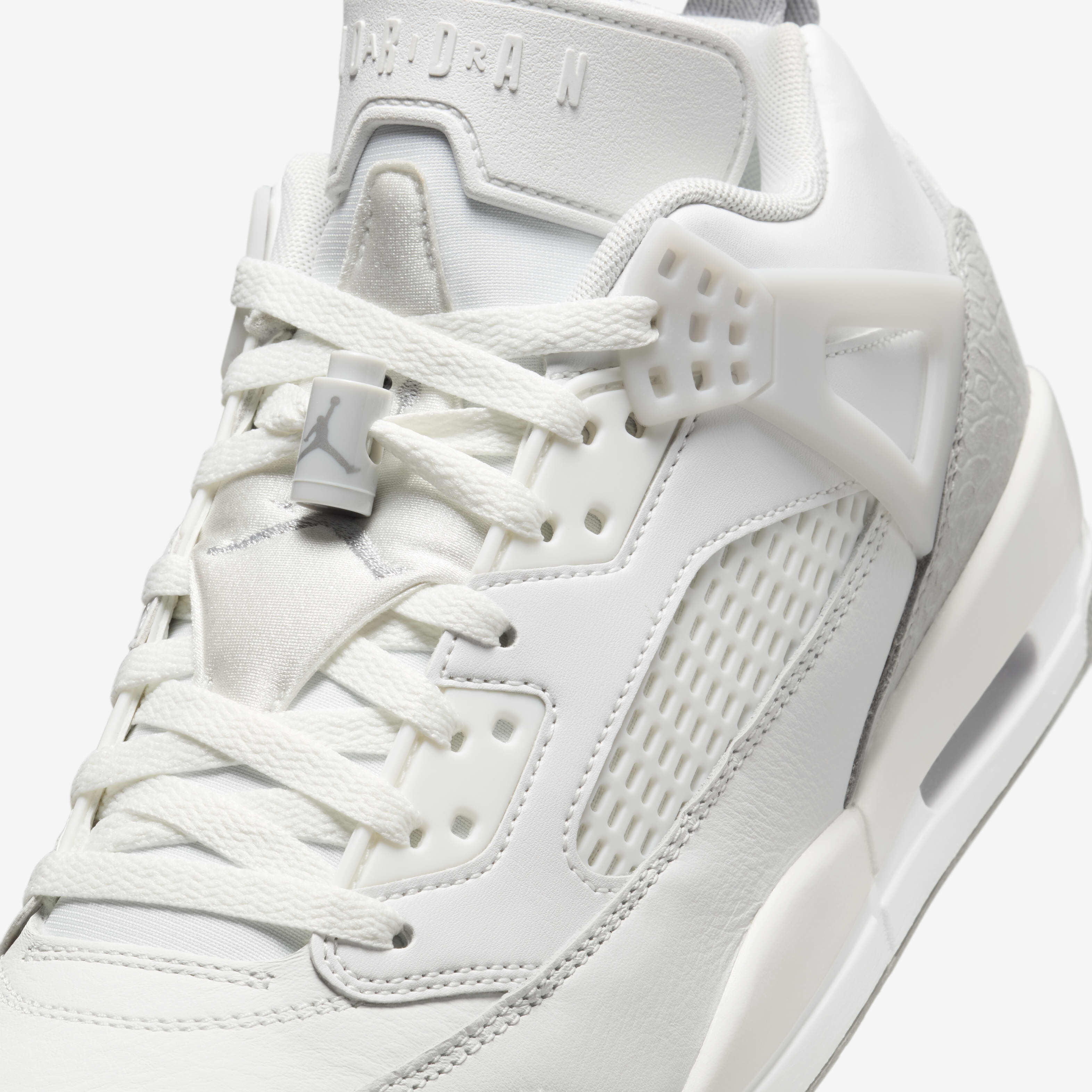 Jordan Spizike Low