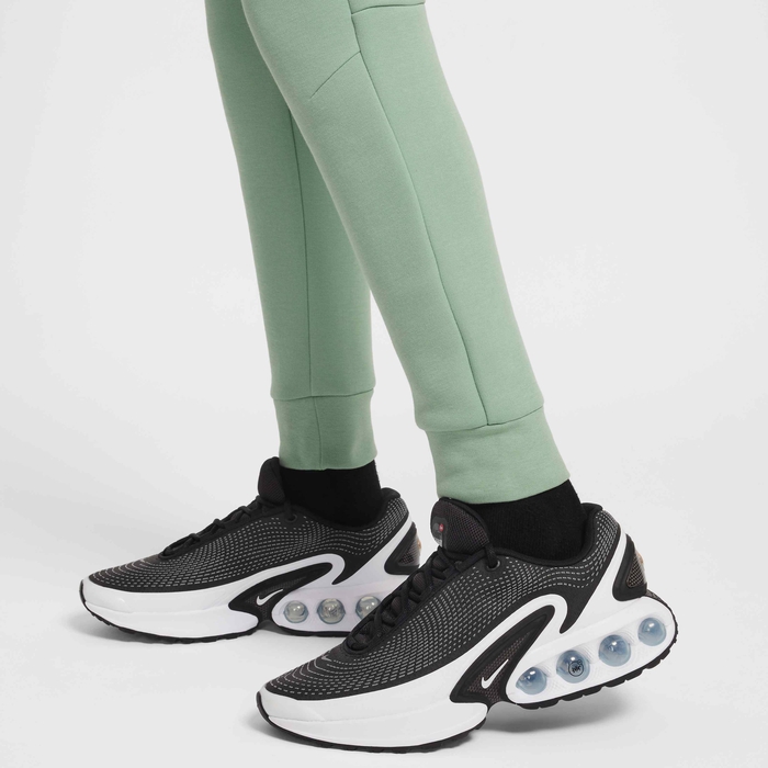 Nike Sportswear Tech Fleece image number 8 Nike Sportswear Tech Fleece image number 8