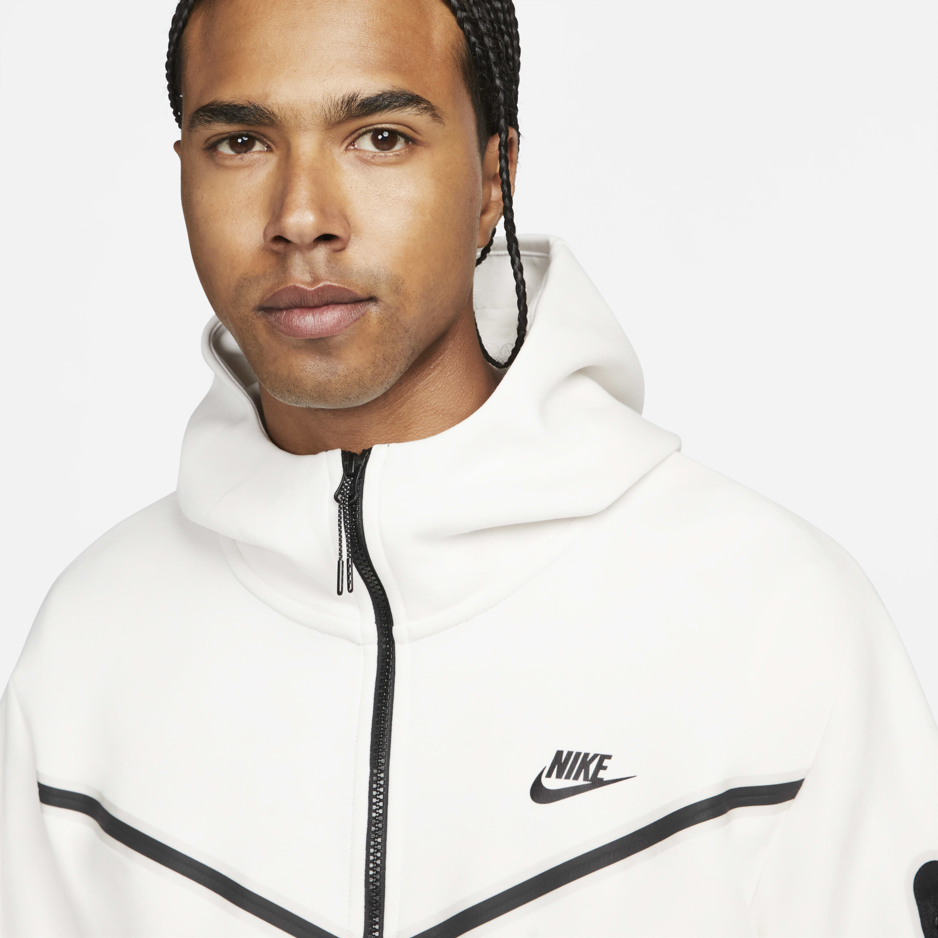 Nike Sportswear Tech Fleece image number 2