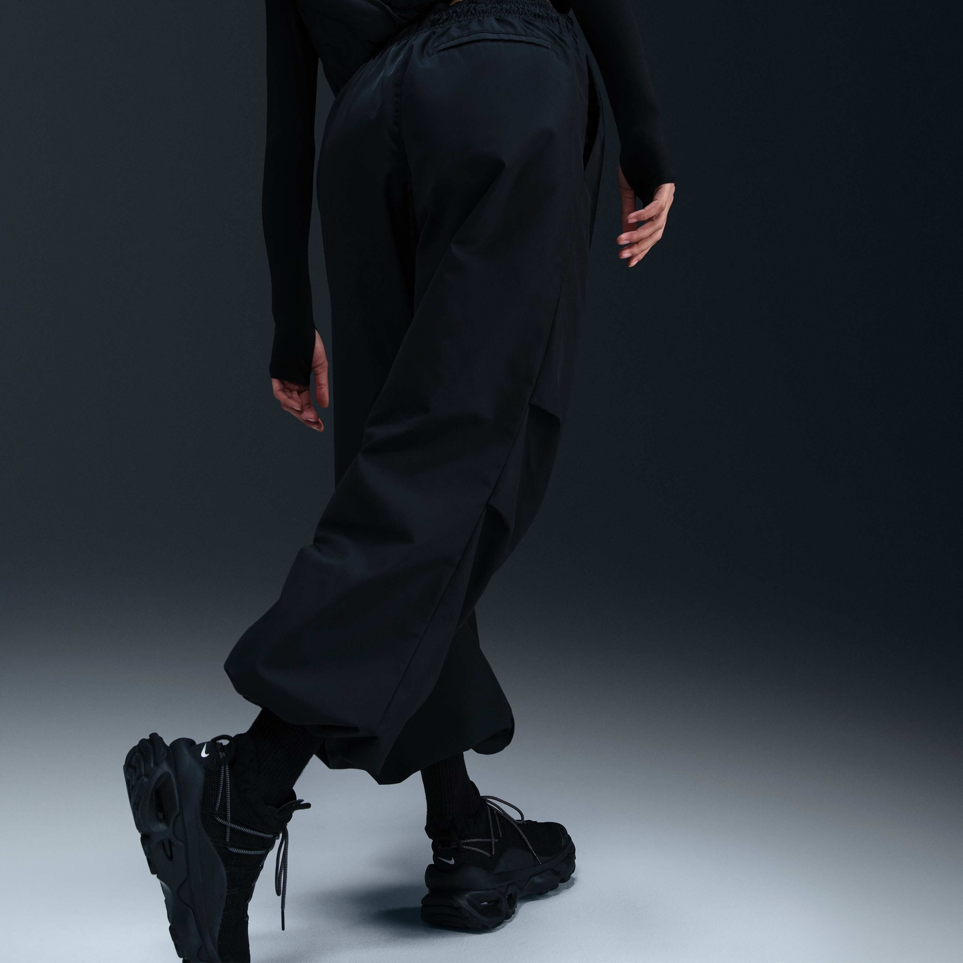 نايكي سبورتسوير image number 4