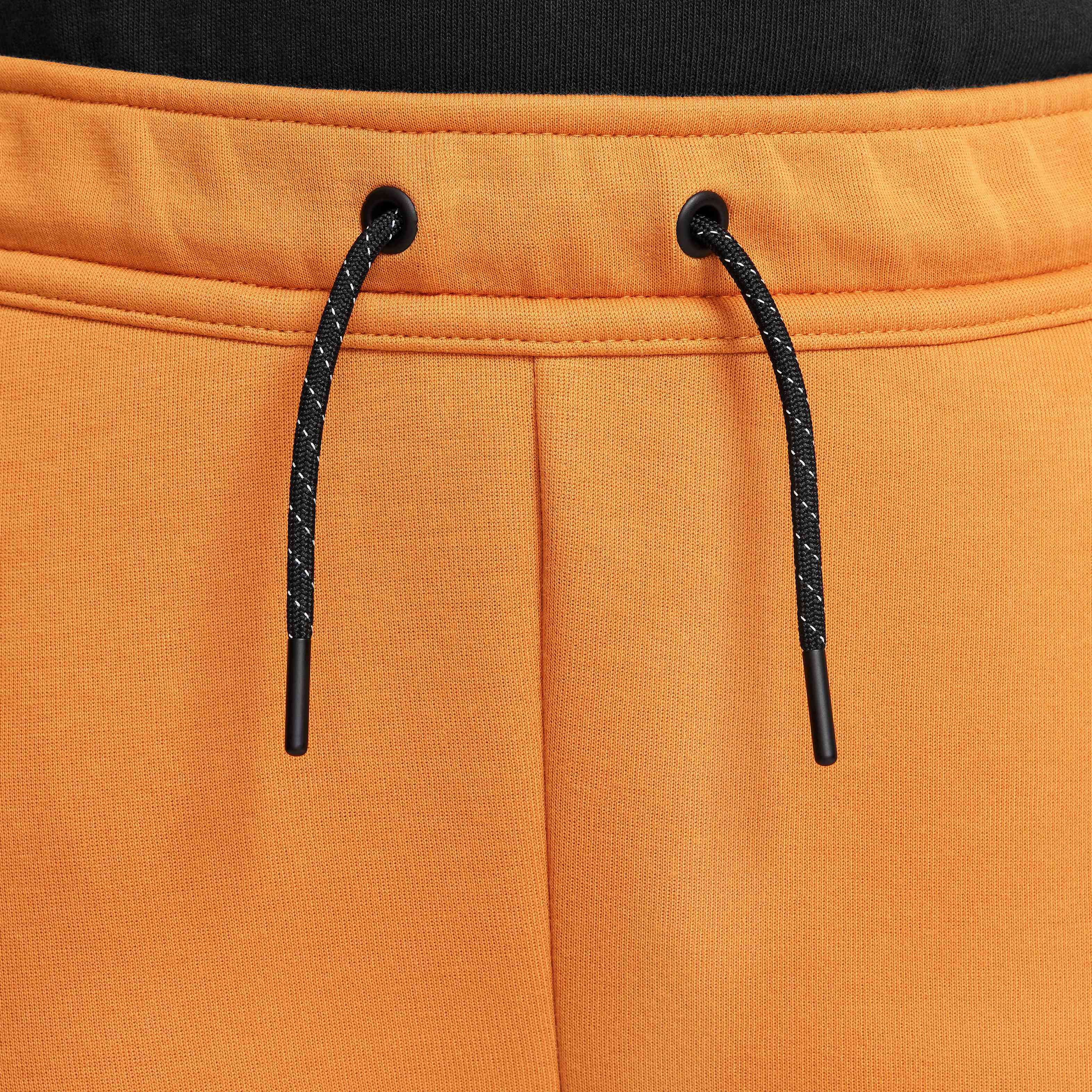 Nike Sportswear Tech Fleece image number 2