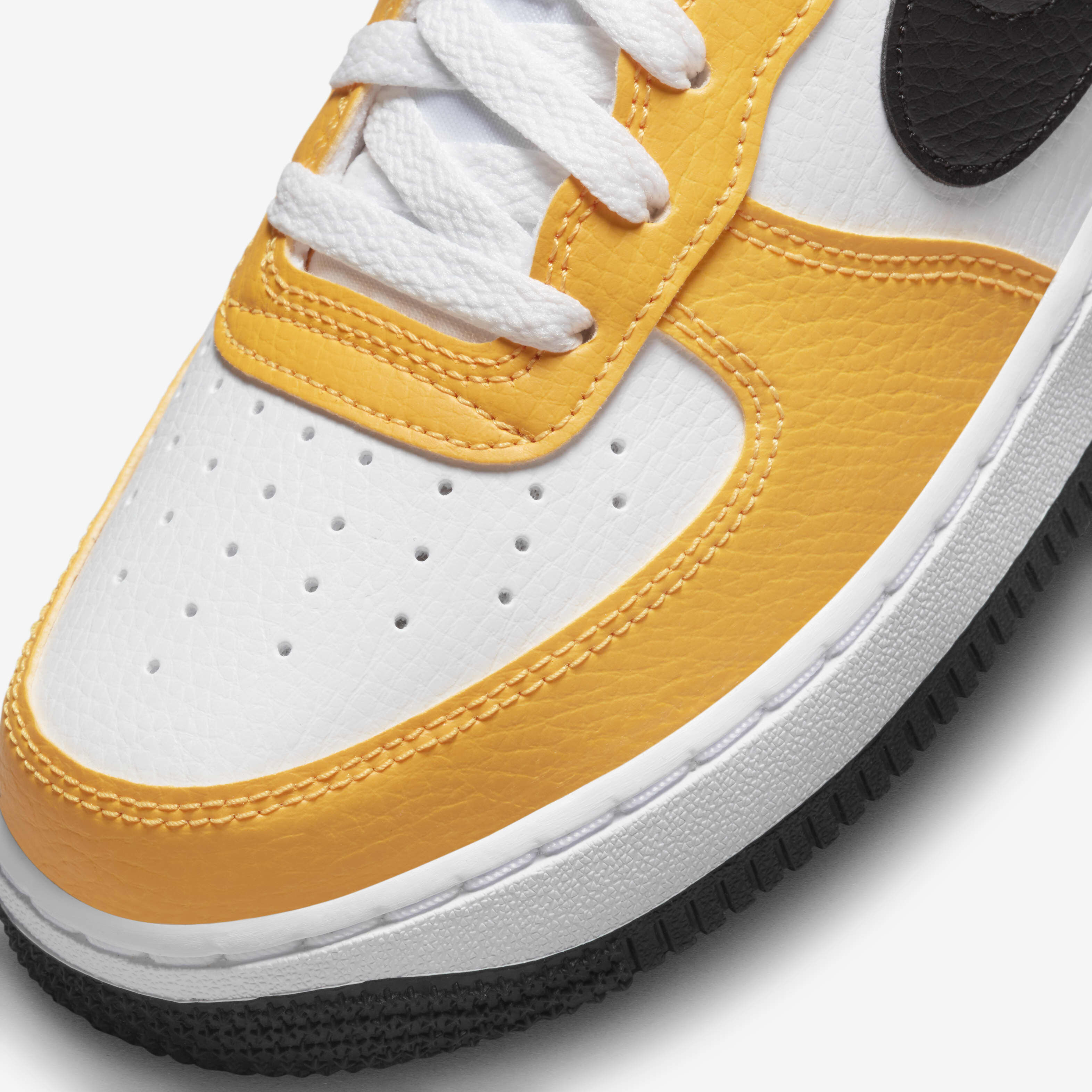 Nike Air Force 1 image number 6