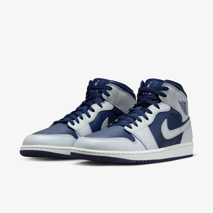 Air Jordan 1 Mid image number 4 Air Jordan 1 Mid image number 4