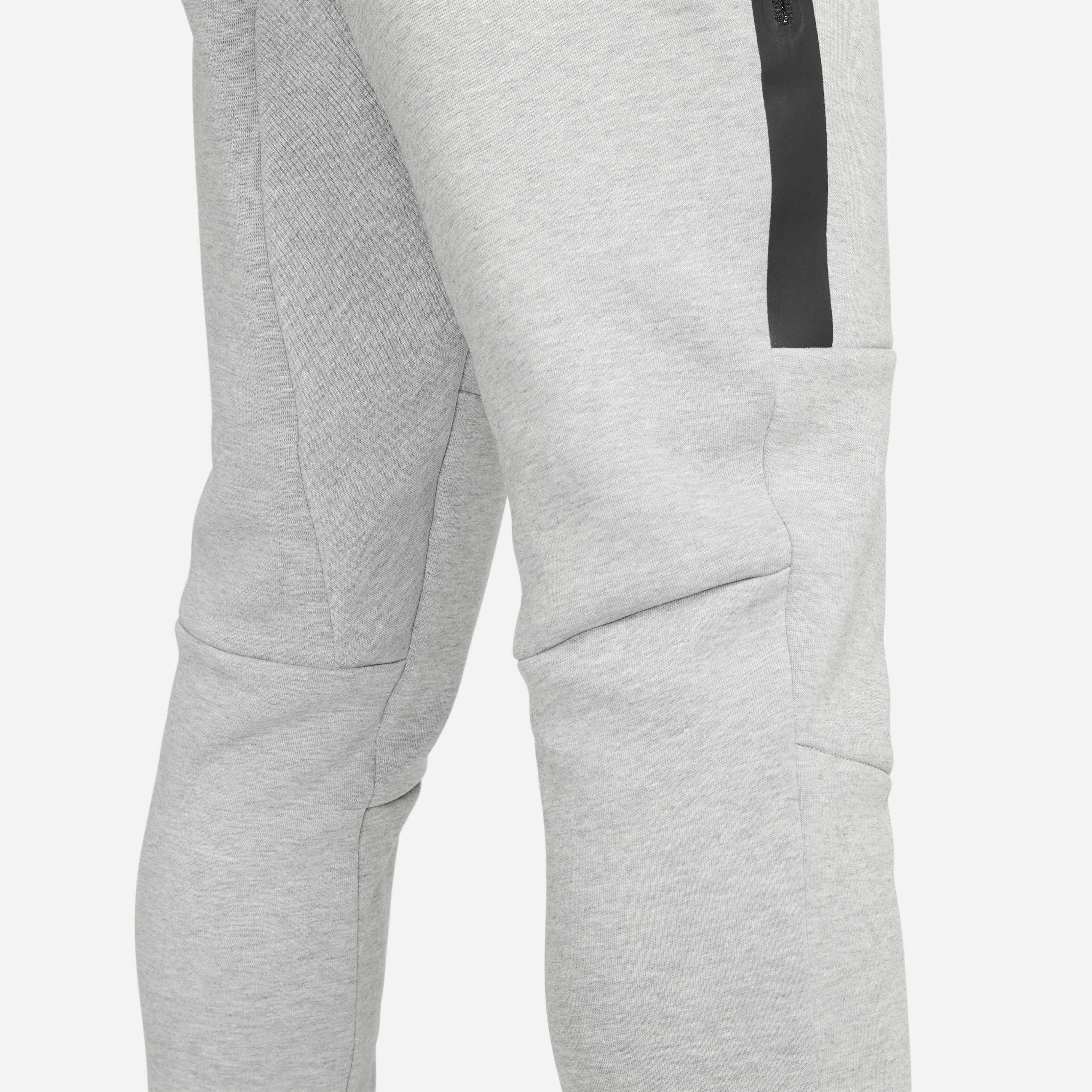 Nike tech fleece joggers gray 2025