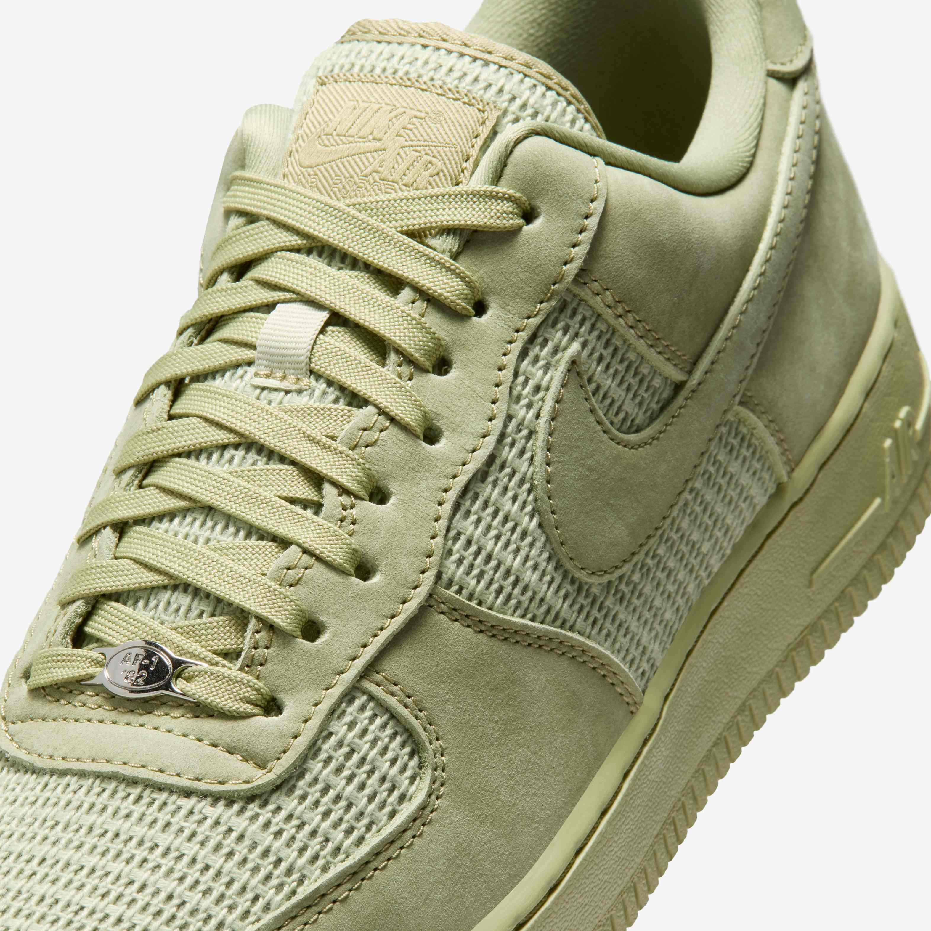 Nike Air Force 1 '07 LV8 image number 6