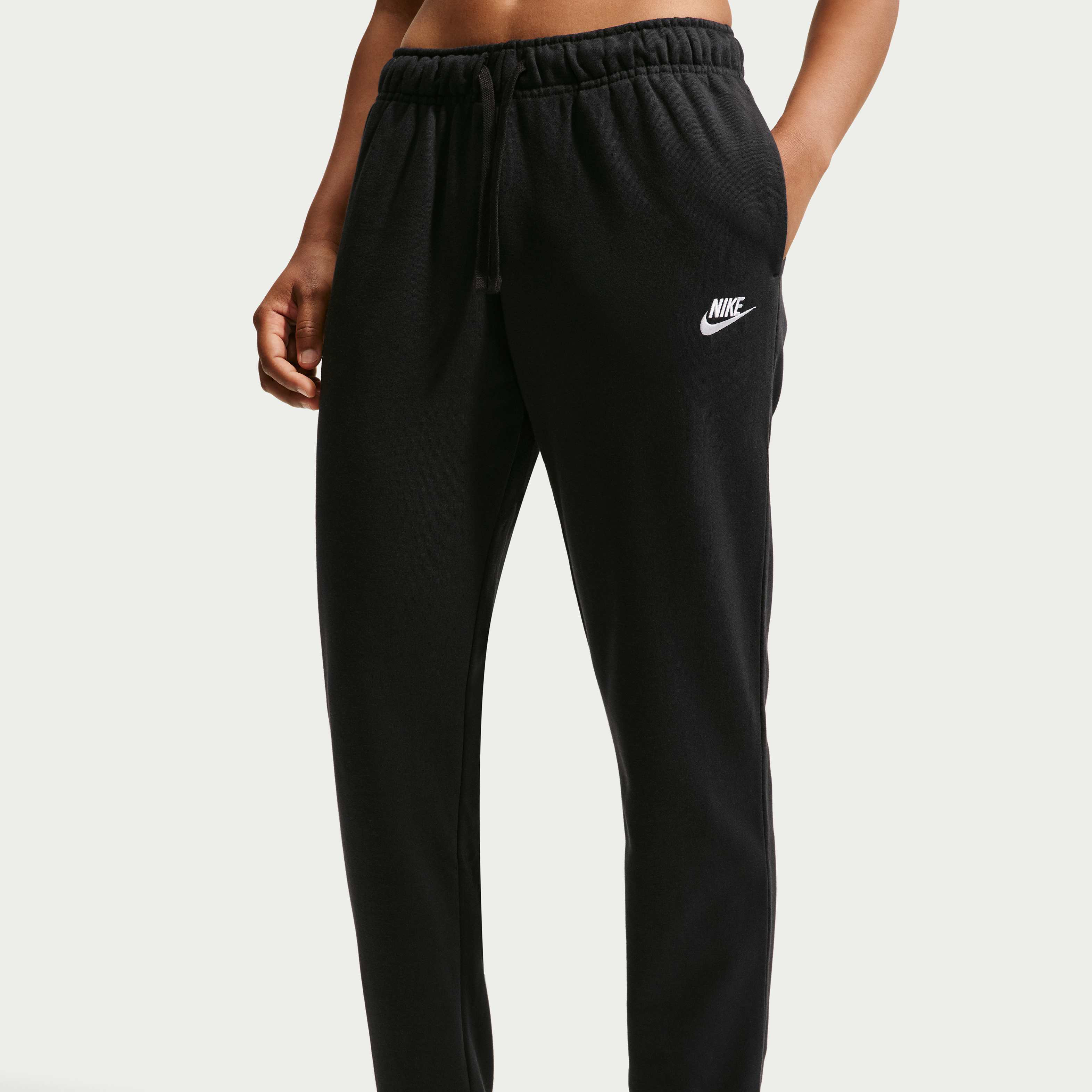 نايكي سبورتسوير كلوب فليس image number 1