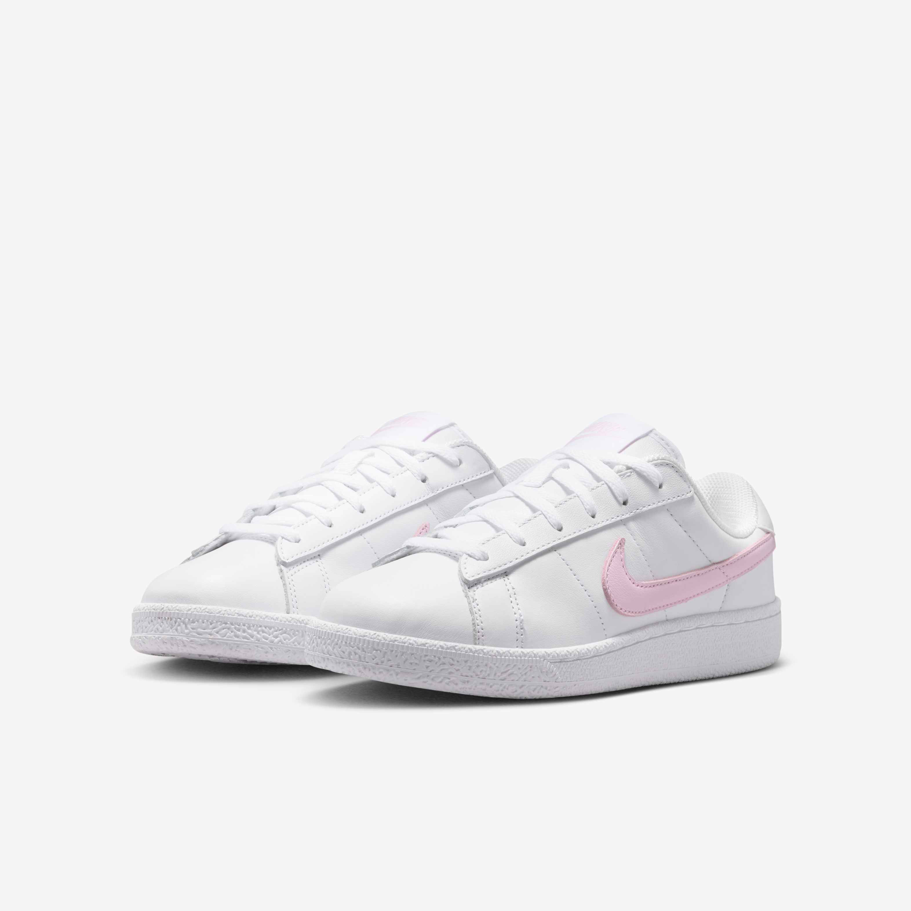 Nike Tennis Classic image number 4