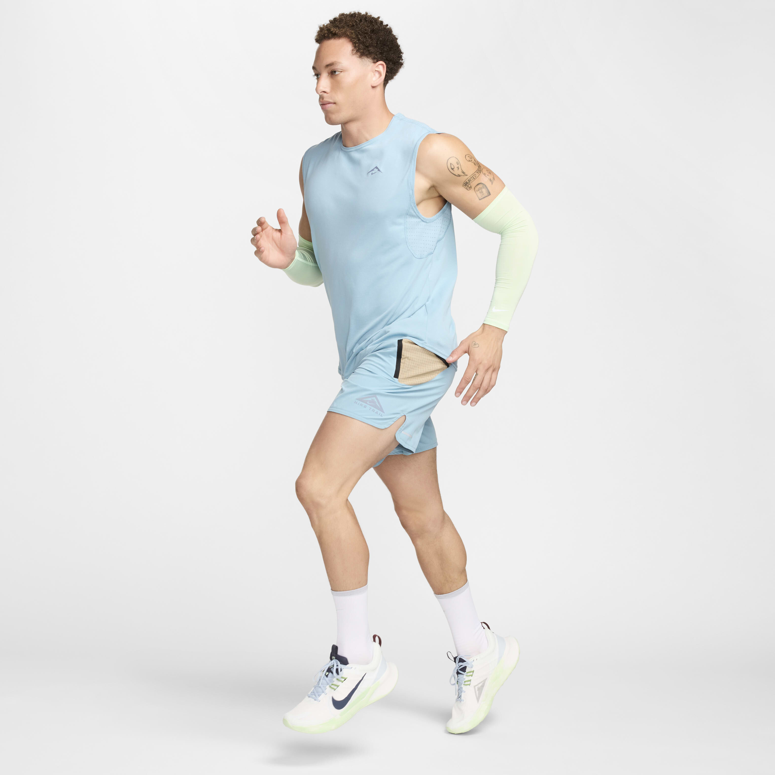 Nike Trail Second Sunrise image number 9