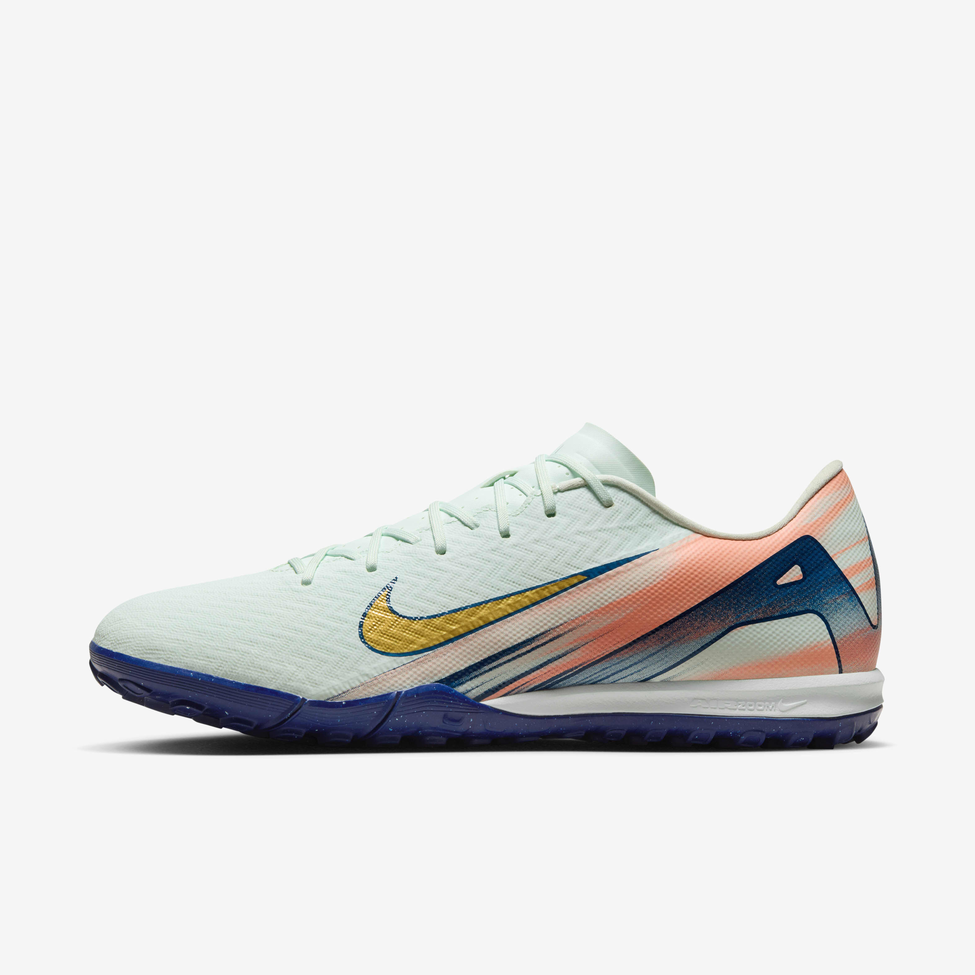 Nike men's football turf shoes top