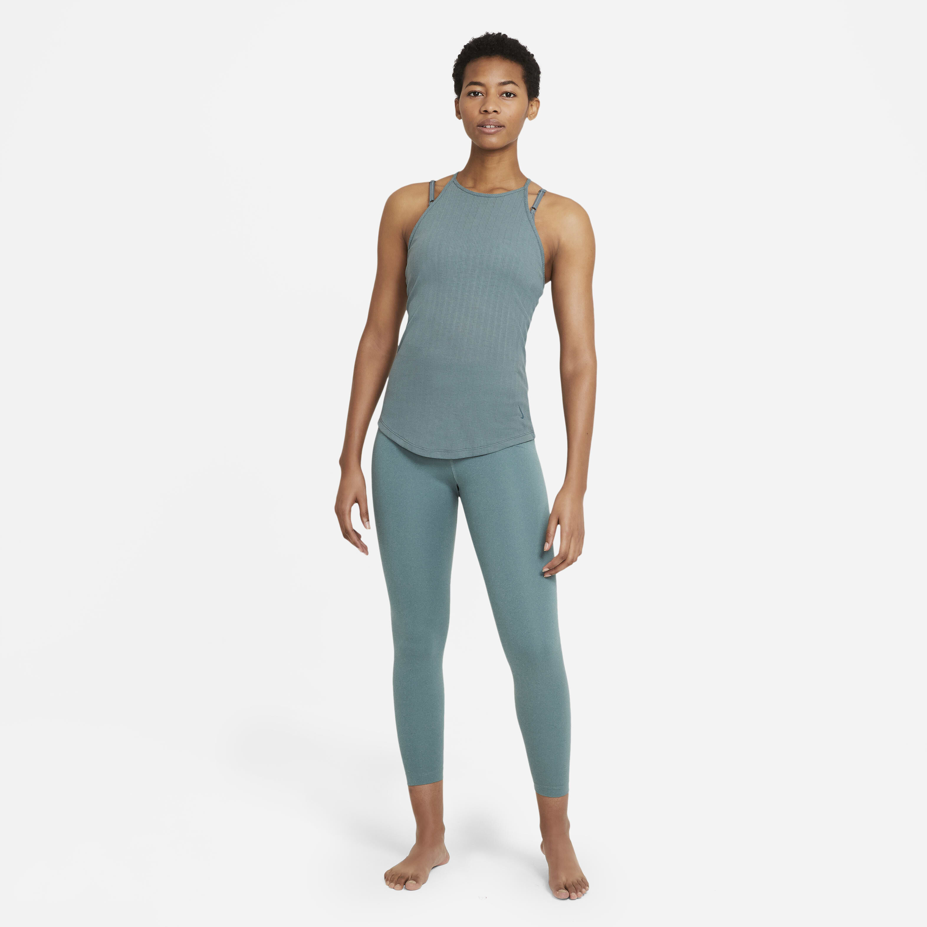 نايكي يوغا بوينتلي image number 4