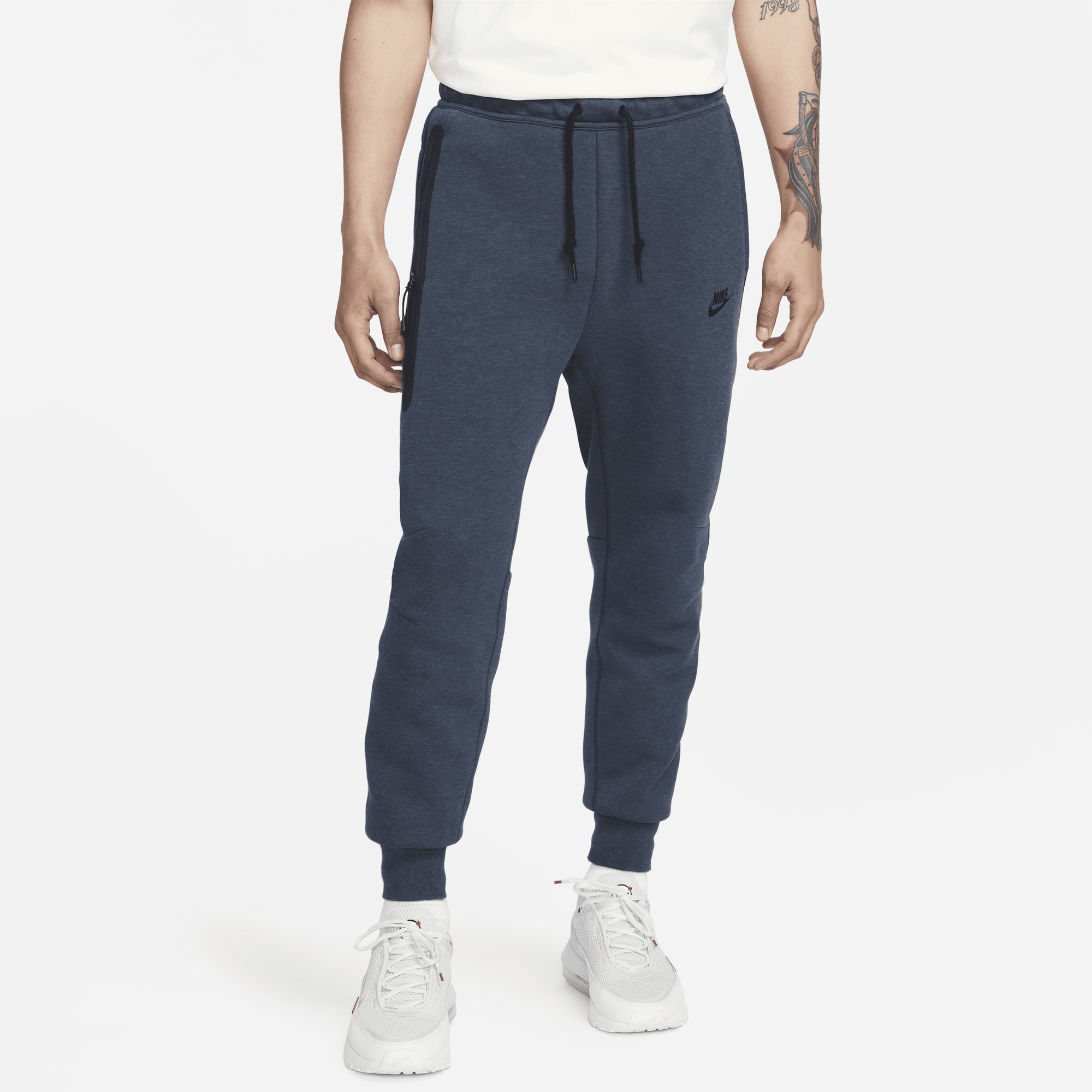 Nike tech store slim fit joggers