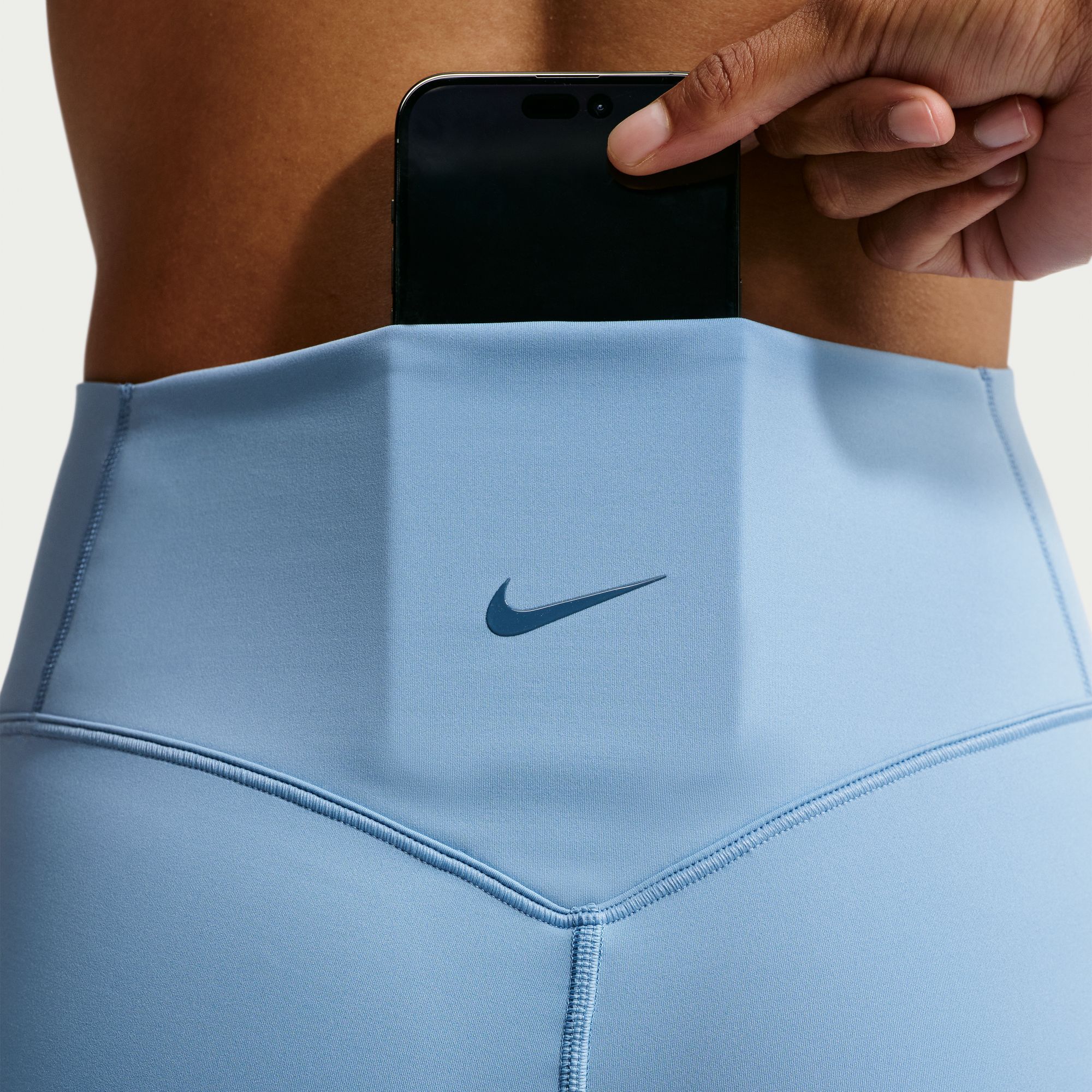 Nike Universa image number 6