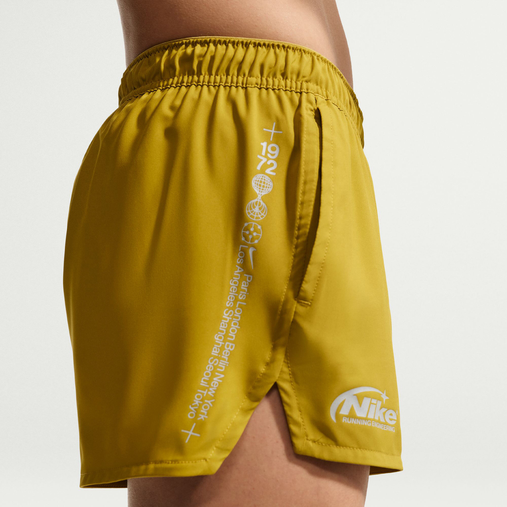 Nike image number 4