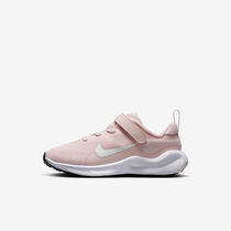 Nike Revolution 7