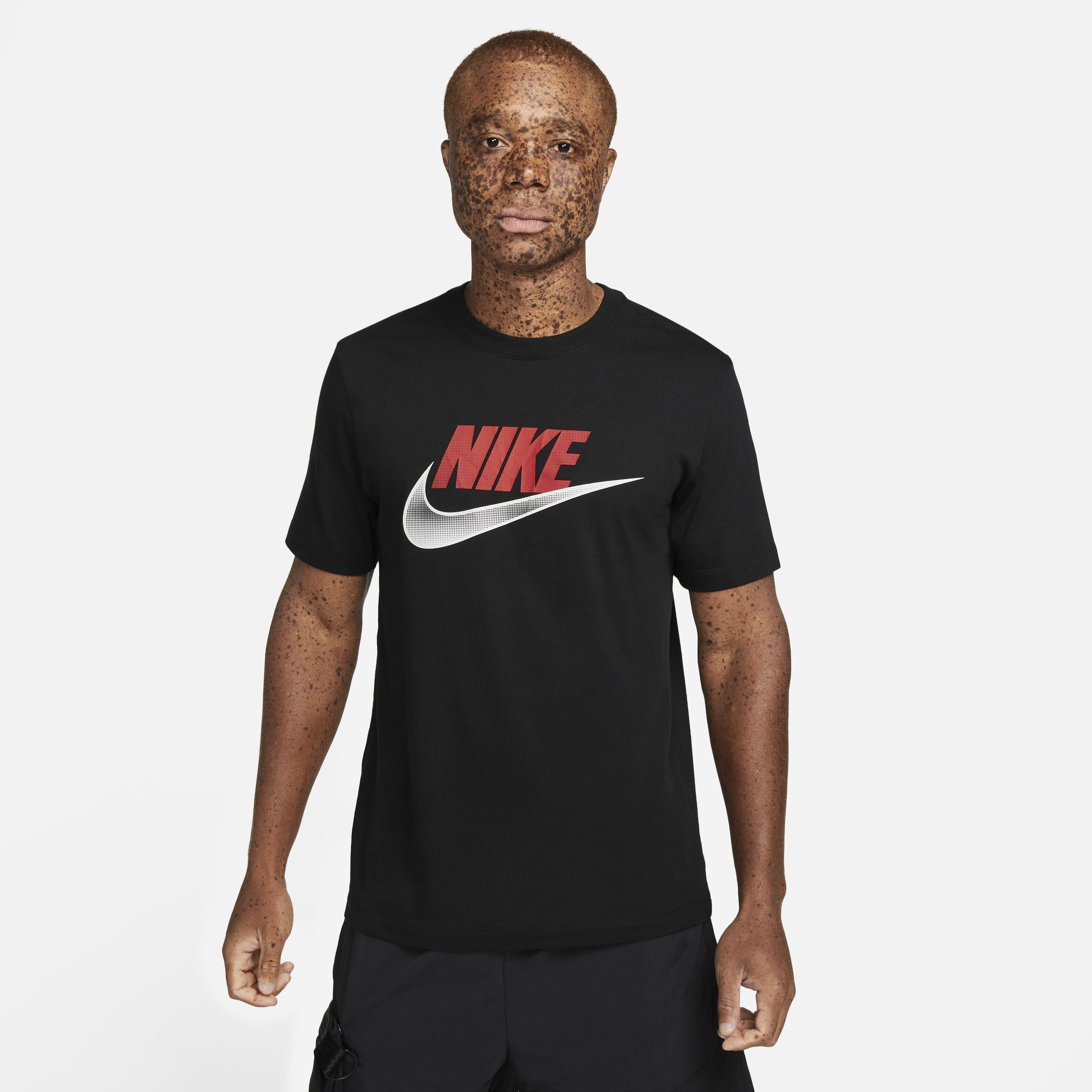 Nike Sportswear image number 0