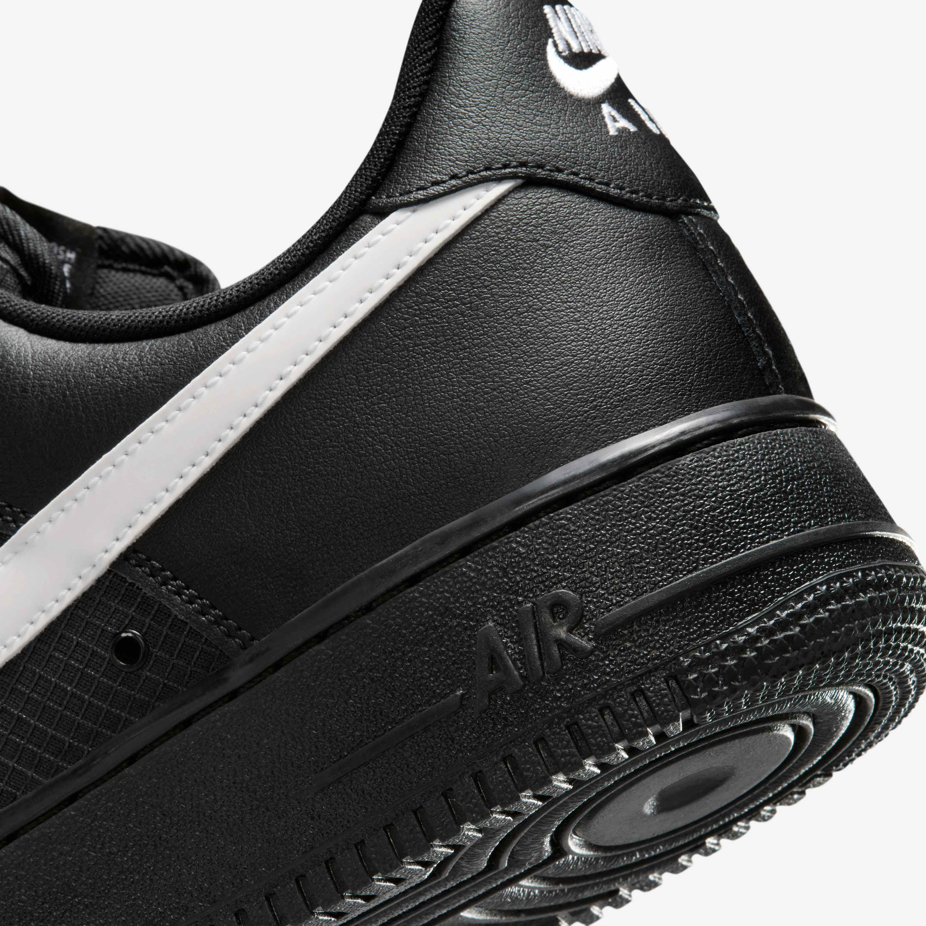 Nike Air Force 1 '07 LV8 image number 7