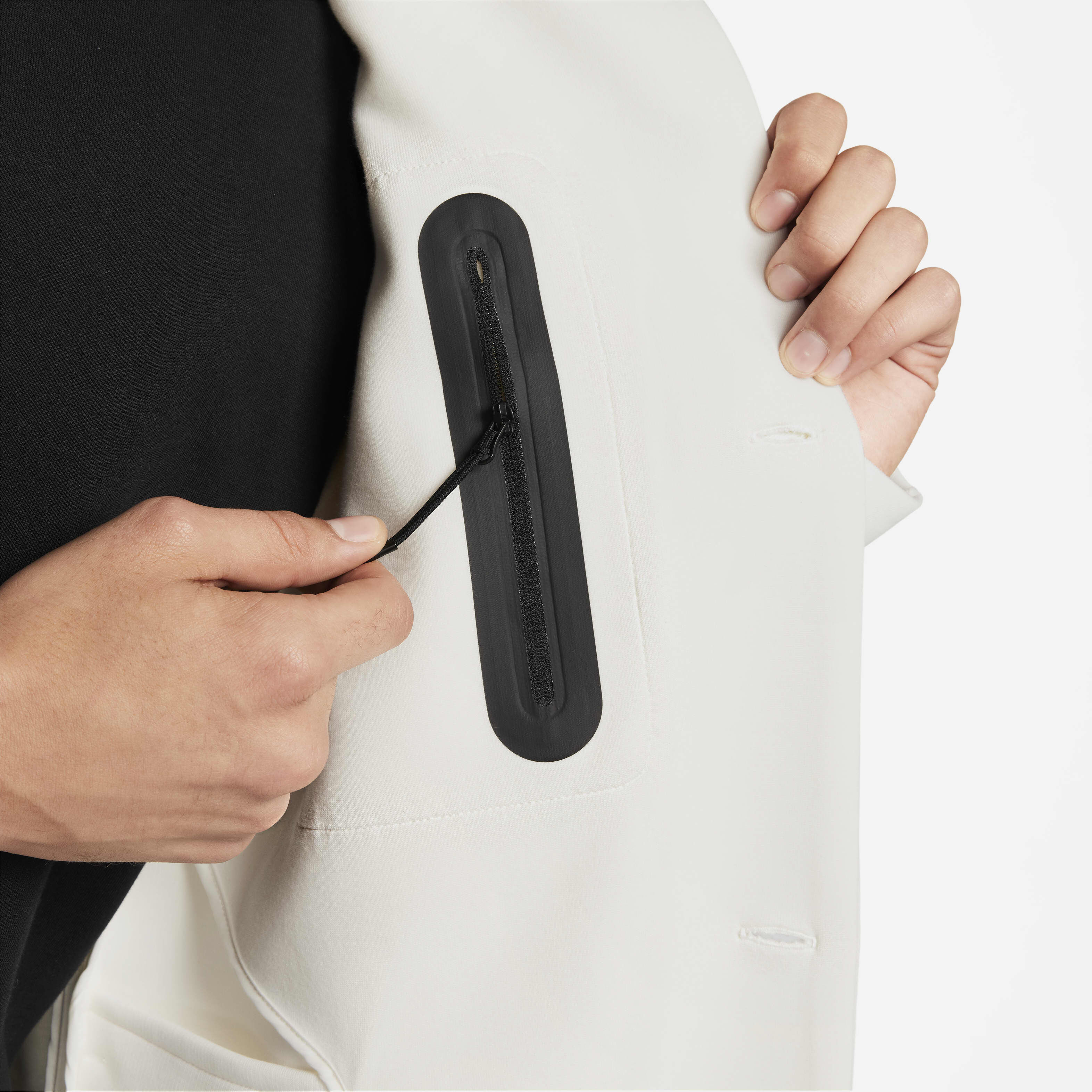 نايكي سبورتسوير تك فليس ري-ايمادجيند image number 8