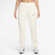 Nike Studio Fleece Medium Weight "Graphic Pack"