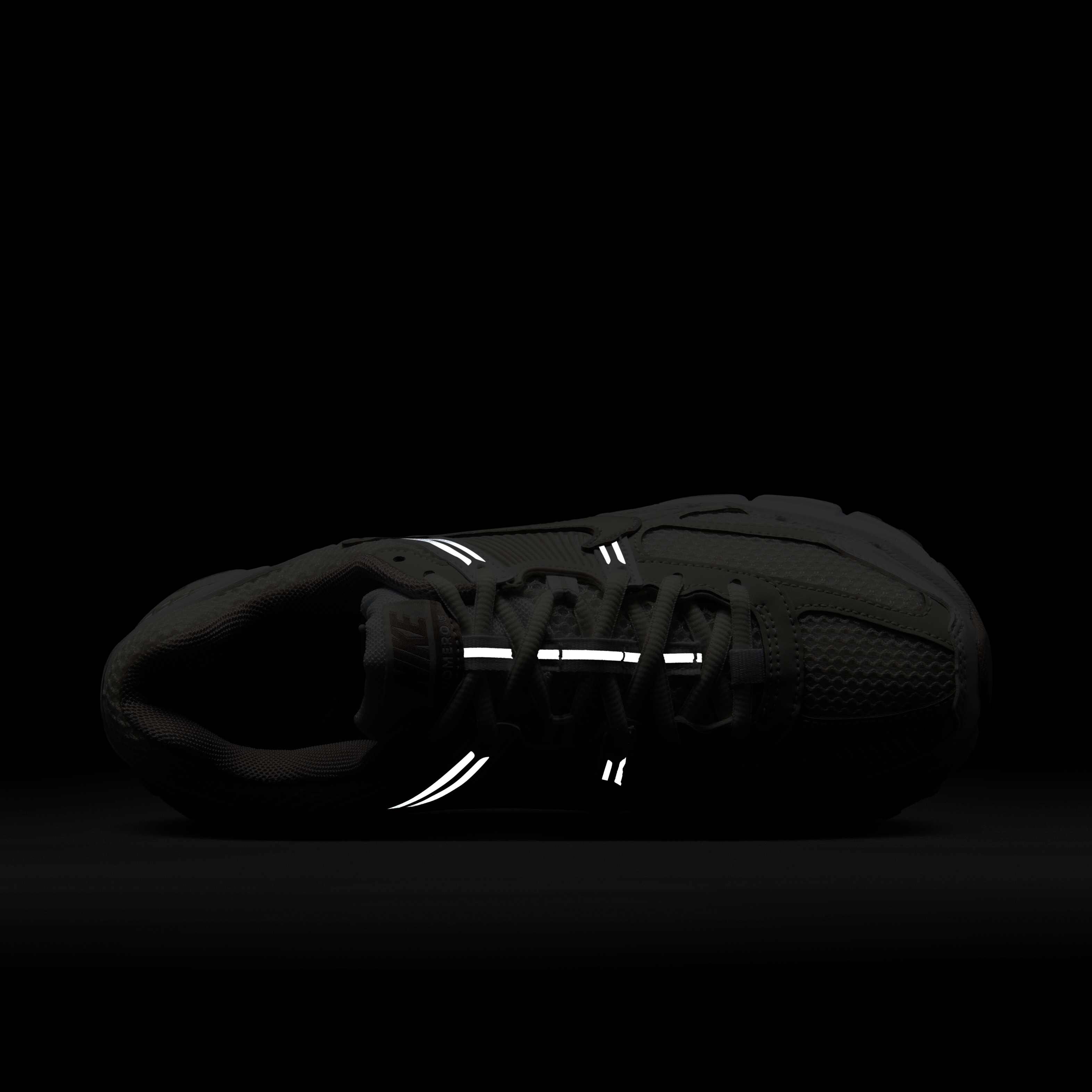 Nike Zoom Vomero 5 image number 8