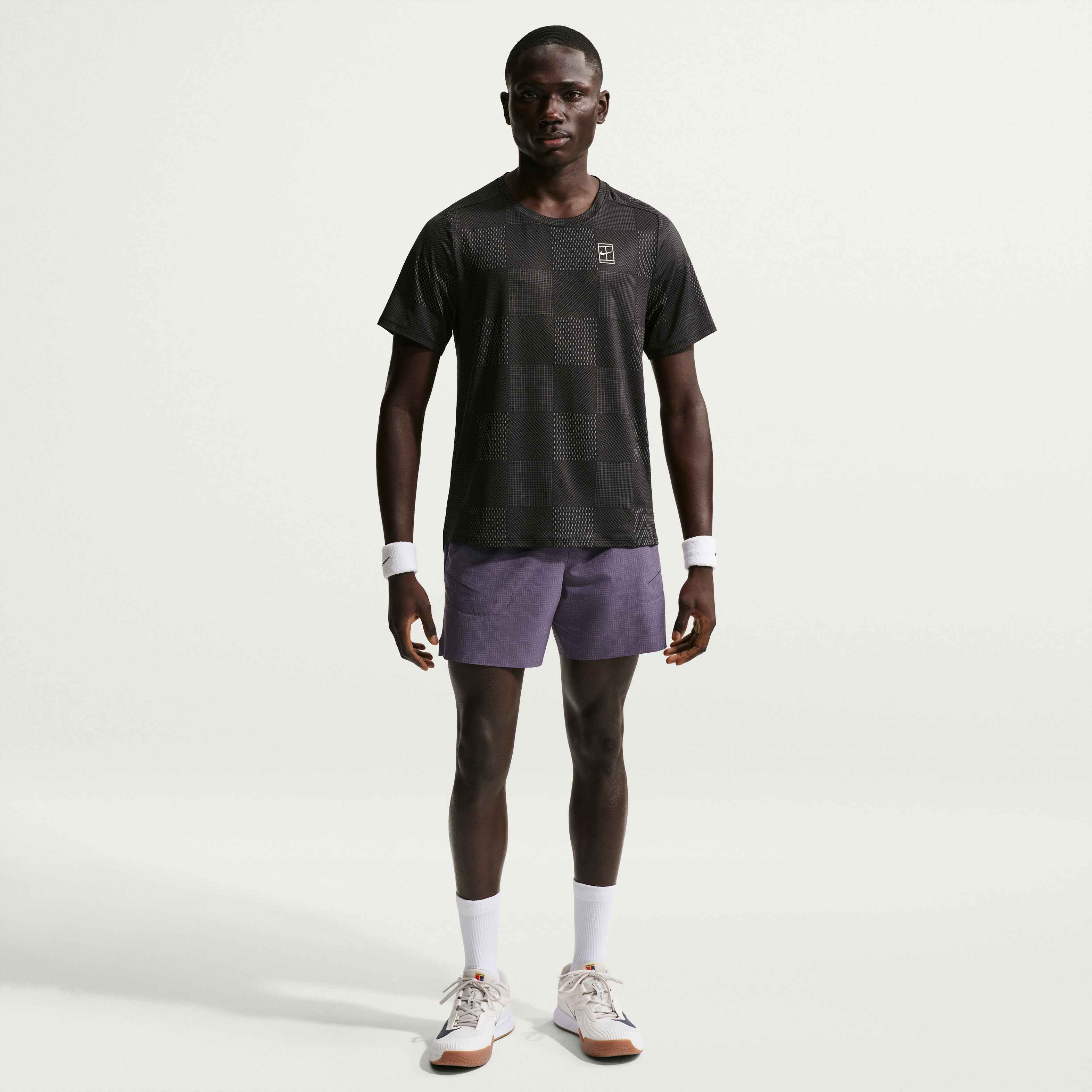 NikeCourt Advantage image number 3