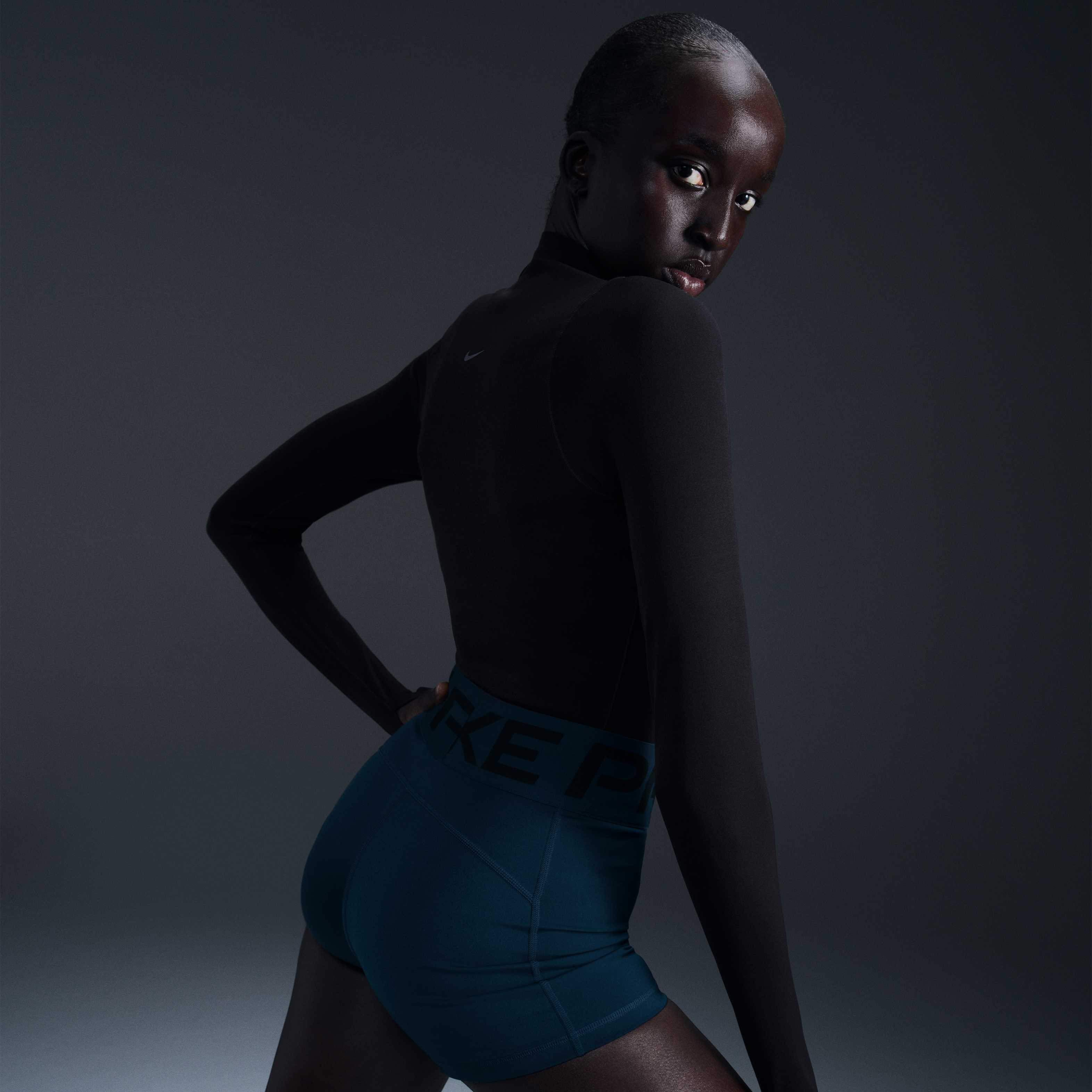 نايكي برو سكلبت image number 3