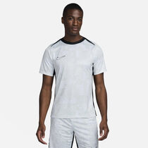 Nike Academy Pro